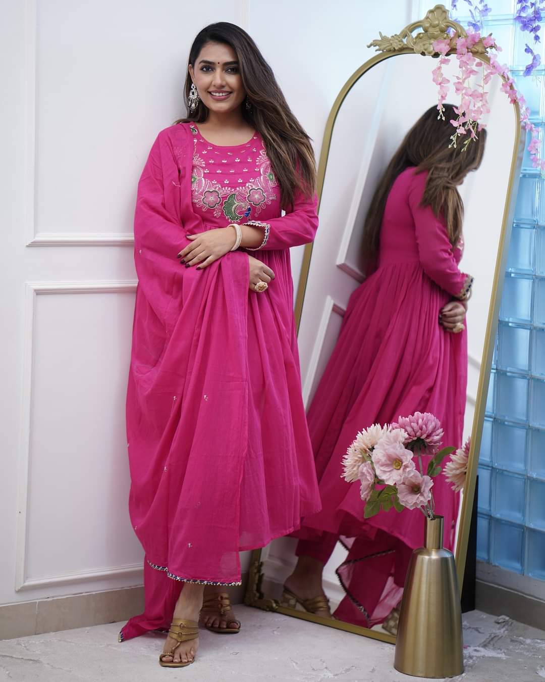 Women’s Pink Chinon Embroidered Kurta Set with Soft Chanderi Cotton Lace Work Dupatta