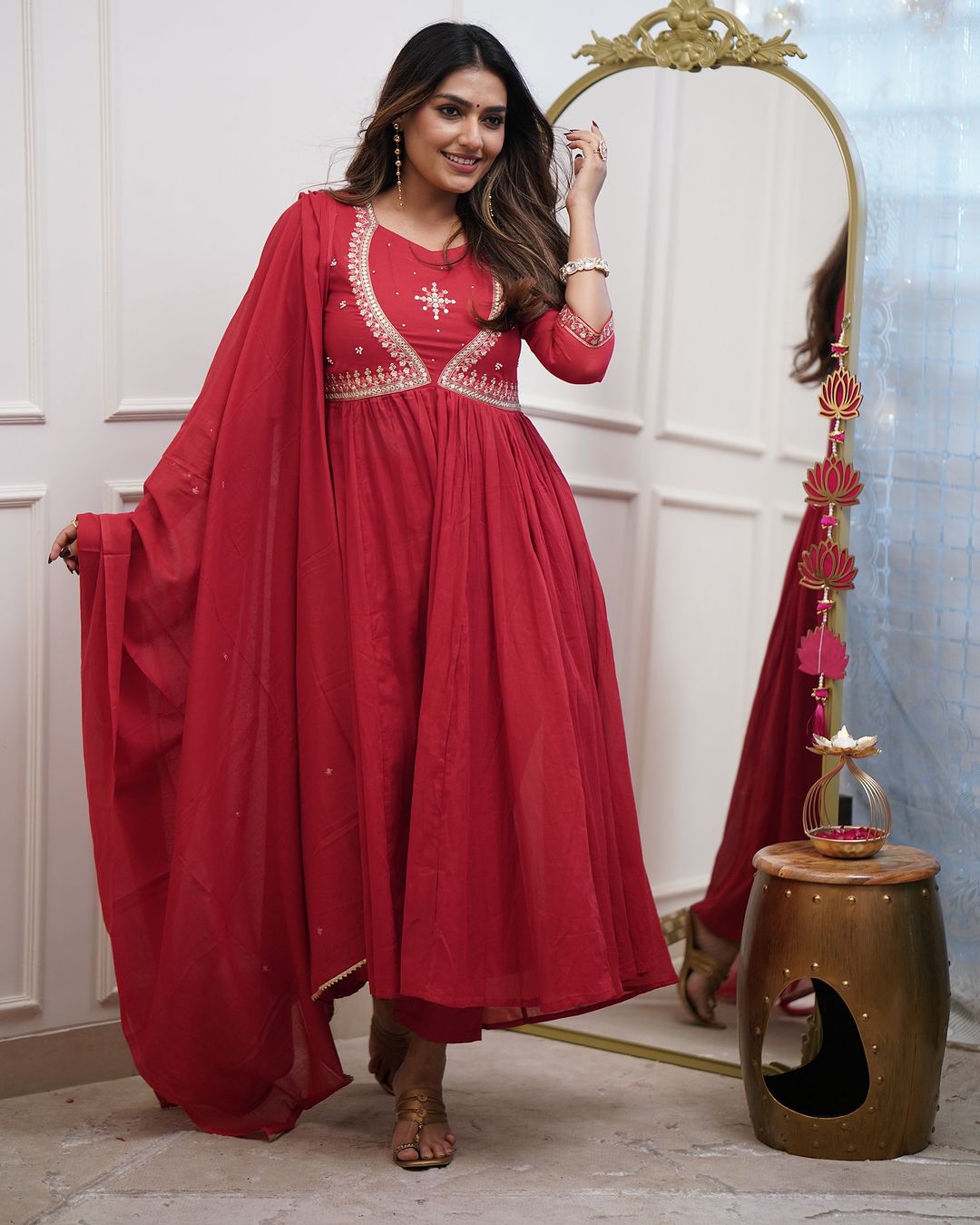 Women’s Red Muslin Cotton Embroidered Kurta Set with Chanderi Cotton Dupatta