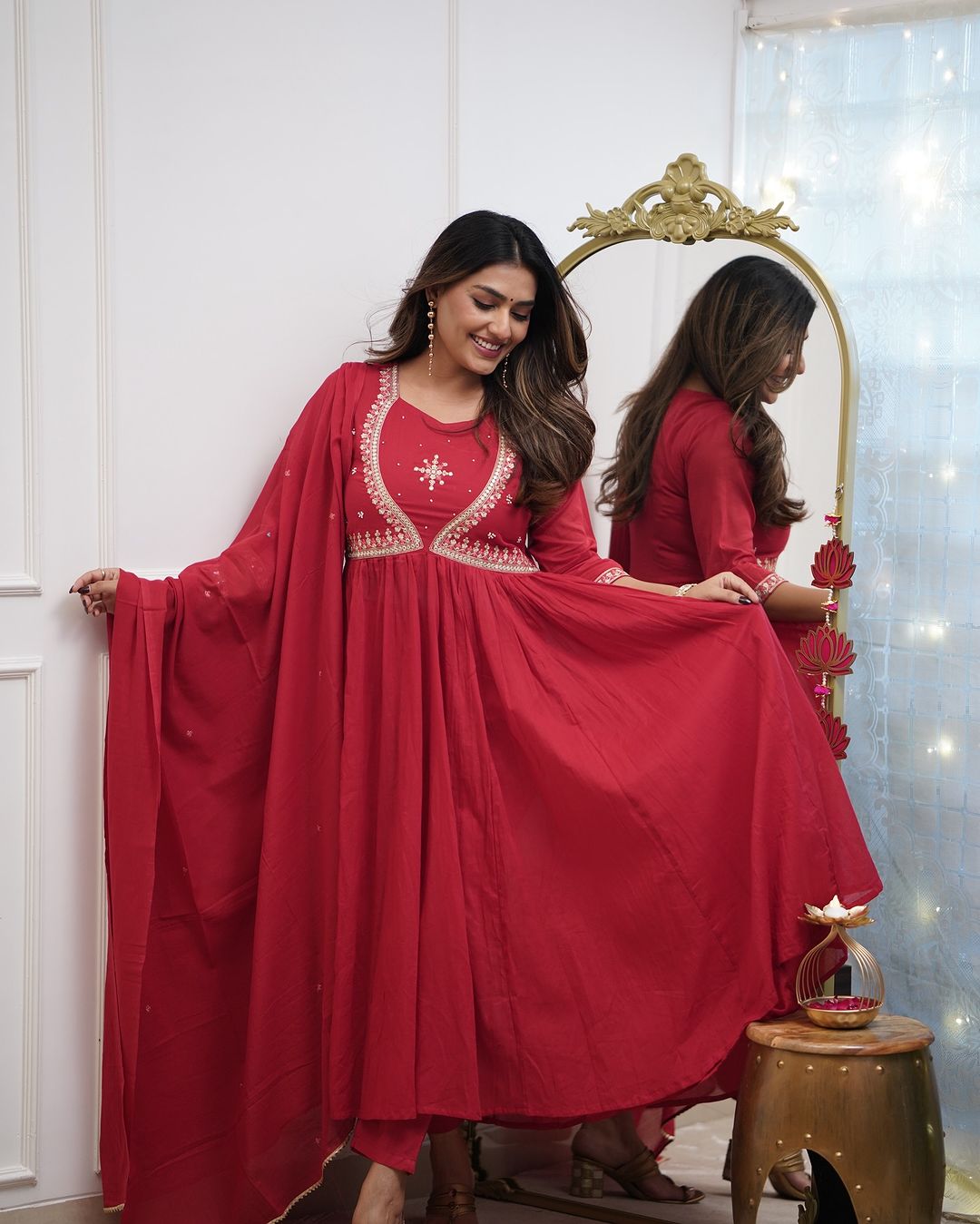 Women’s Red Muslin Cotton Embroidered Kurta Set with Chanderi Cotton Dupatta