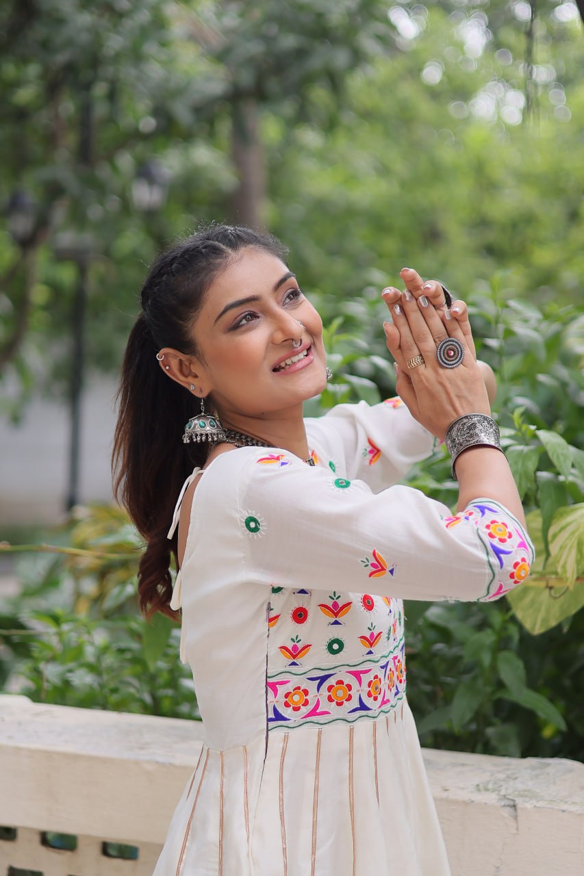 White Roman Gown with Multicolour Thread & Gota Lace Embellishments – Elegant Ethnic Wear (User can adjust From 38" to 44" for your body comfort)