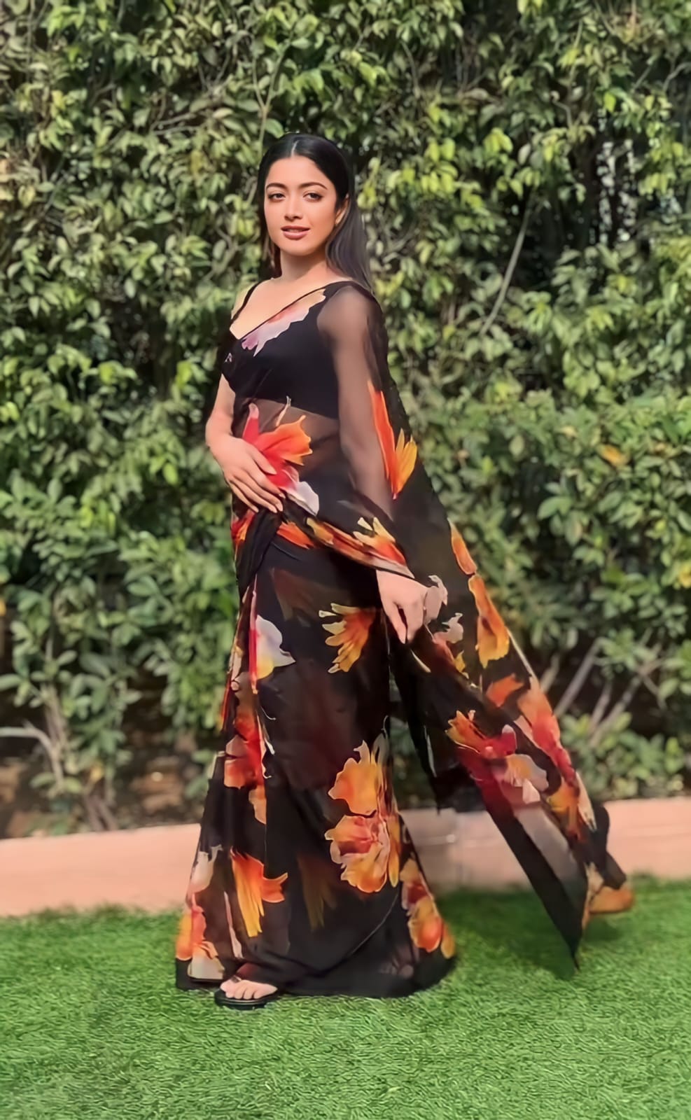 Black Silk Saree for Women – Elegant Traditional Ethnic Wear