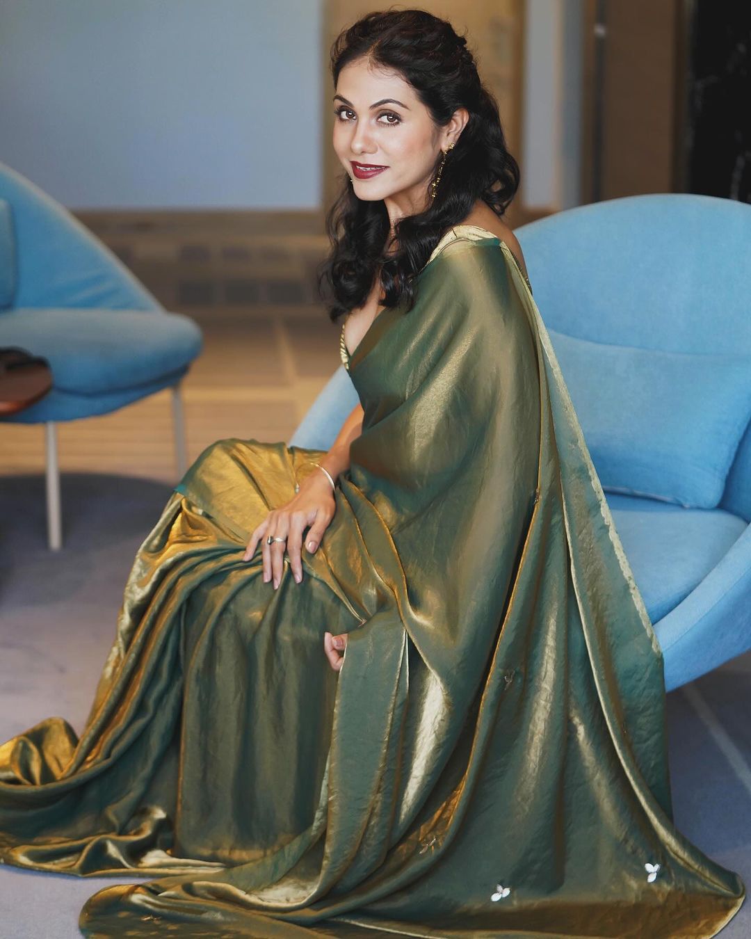 Silk Green Ready-to-Wear Saree for Women – Elegant Pre-Stitched Ethnic Wear