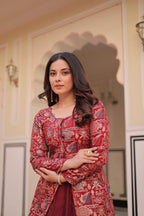 Full-Stitched Pure Simmer Vichitra Lehenga with Position Jacquard Blouse – Kali Pattern with Fancy Neck & Latkan Detail