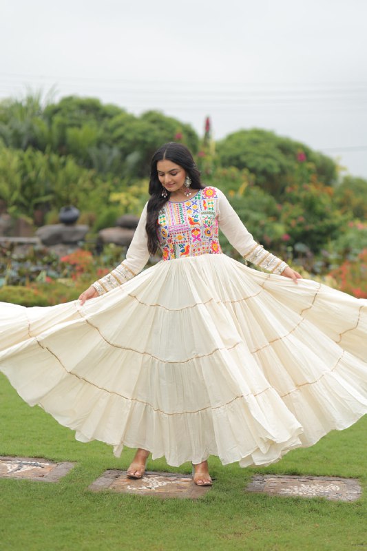 Off White Kora Cotton Saree with Multi-Thread Embroidery & Gota Patti Work – Traditional Ethnic Wear (User can adjust From 38" to 44" for your body comfort)