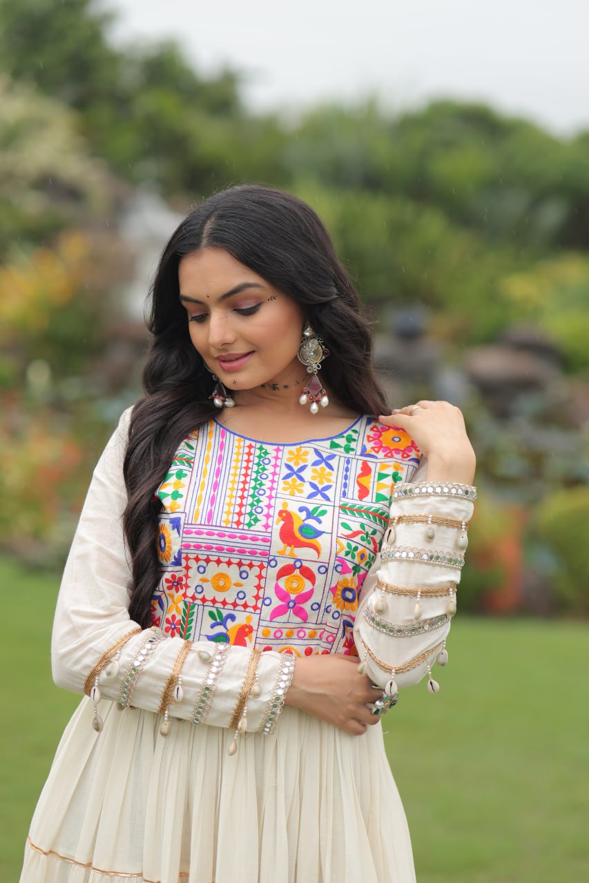 Off White Kora Cotton Saree with Multi-Thread Embroidery & Gota Patti Work – Traditional Ethnic Wear (User can adjust From 38" to 44" for your body comfort)