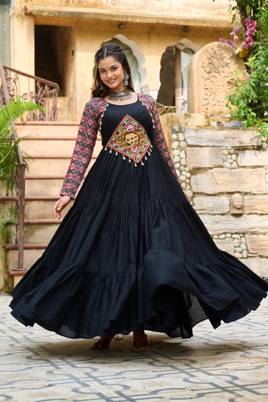 Black Reyon Kurta Set with Kutchi Gamthi Embroidery & Cotton Print Work – Traditional Ethnic Wear (User can adjust From 38" to 44" for your body comfort)