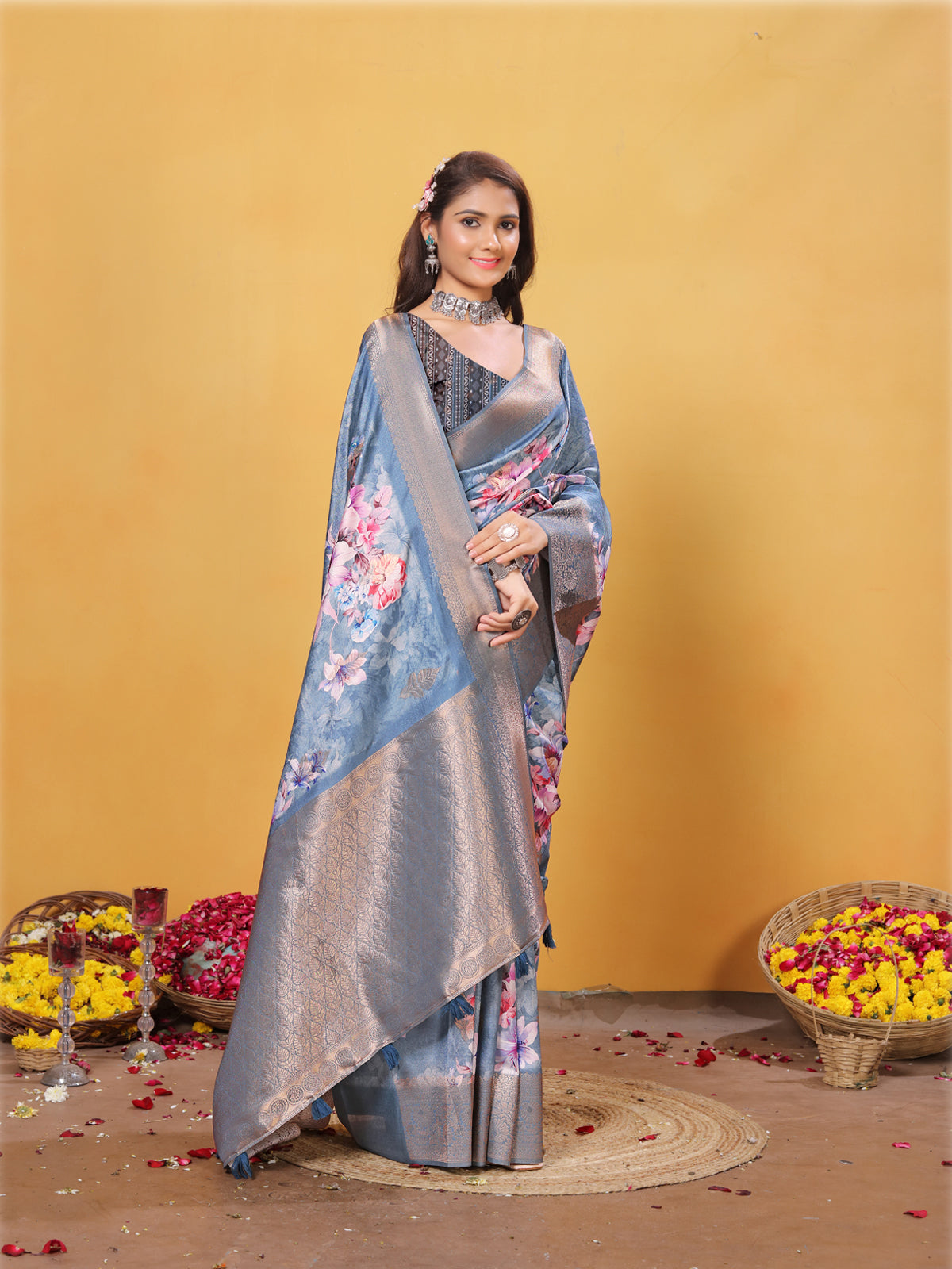 Silk Saree for Women – Elegant Grey Traditional Ethnic Wear