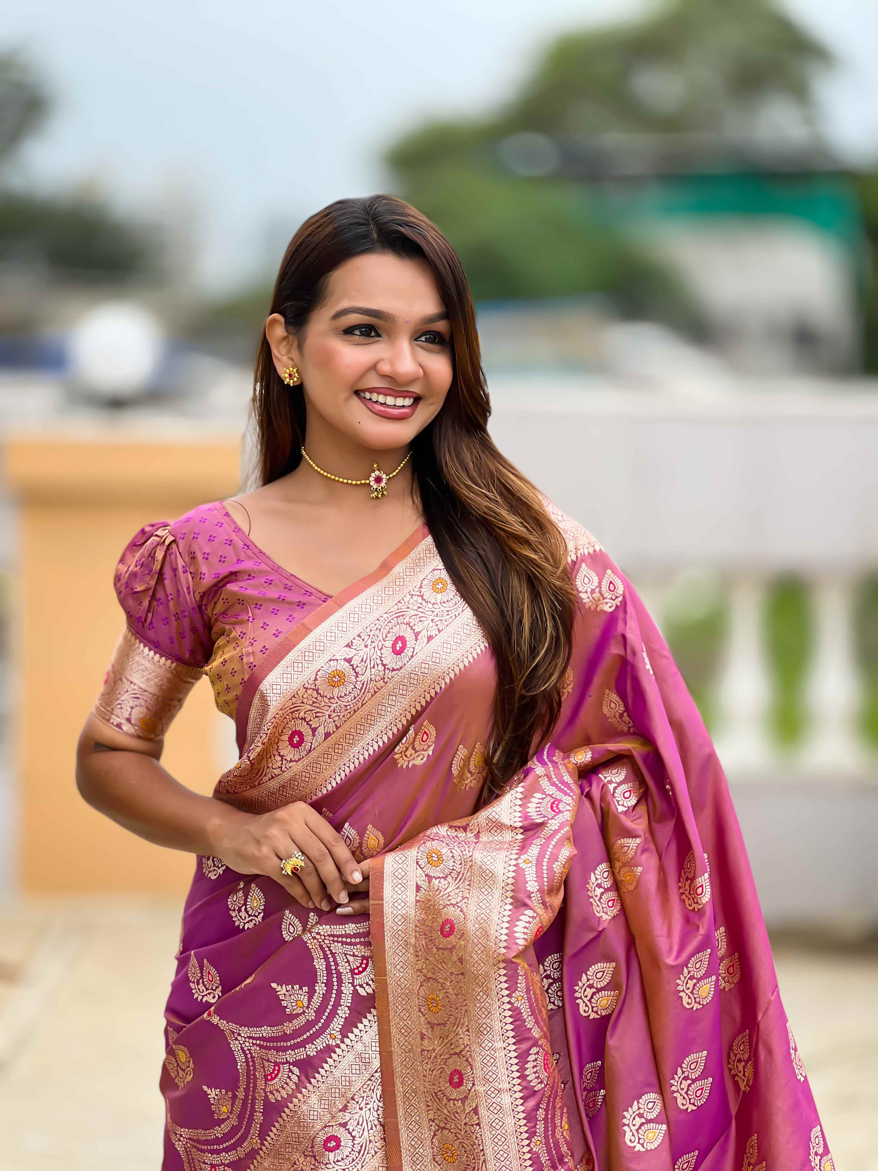 Peach Soft Banarasi Silk Saree with Meenakari Zari Weaving & Rich Pallu Design