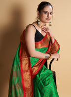 Designer-Inspired Soft Silk Green Saree with Striking Pallu & Blouse – Perfect for Weddings&Festive