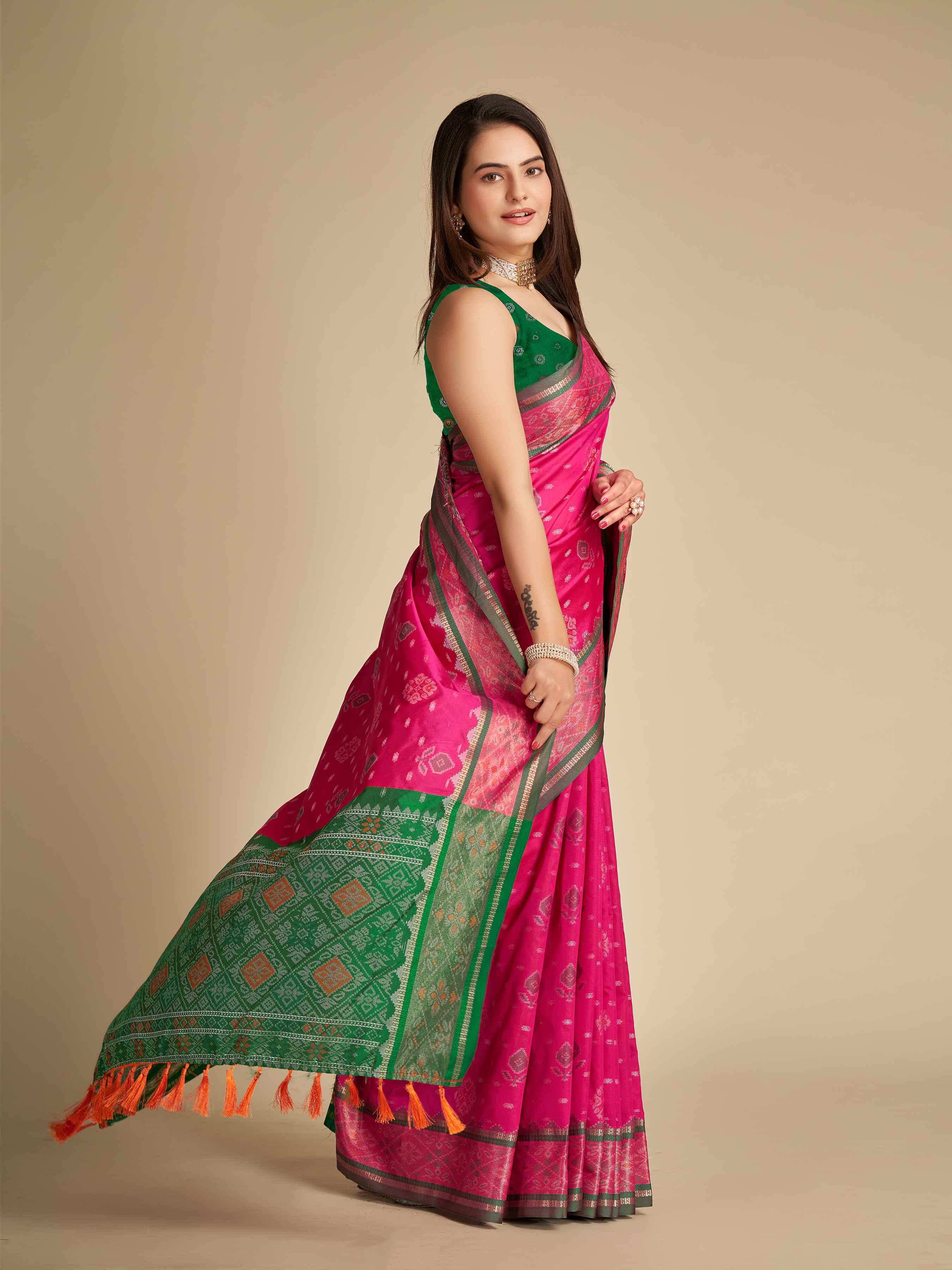 Traditional Pure Patola Silk Pink Saree with Contrast Weave, Meenakari & Tassels