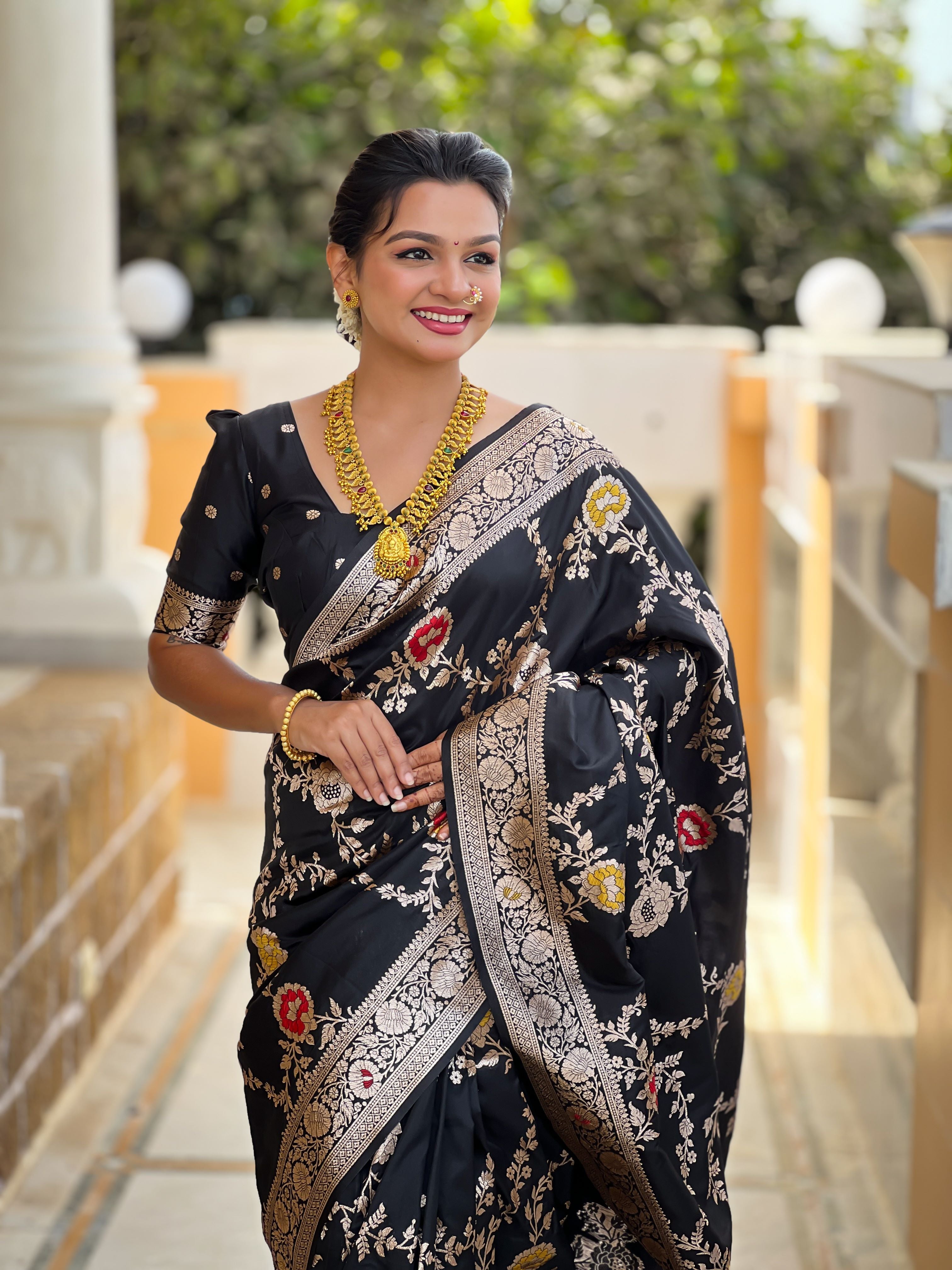Black Varni Fabrics Women Floral Banarasi Silk Woven Saree comes With Matching Blouse