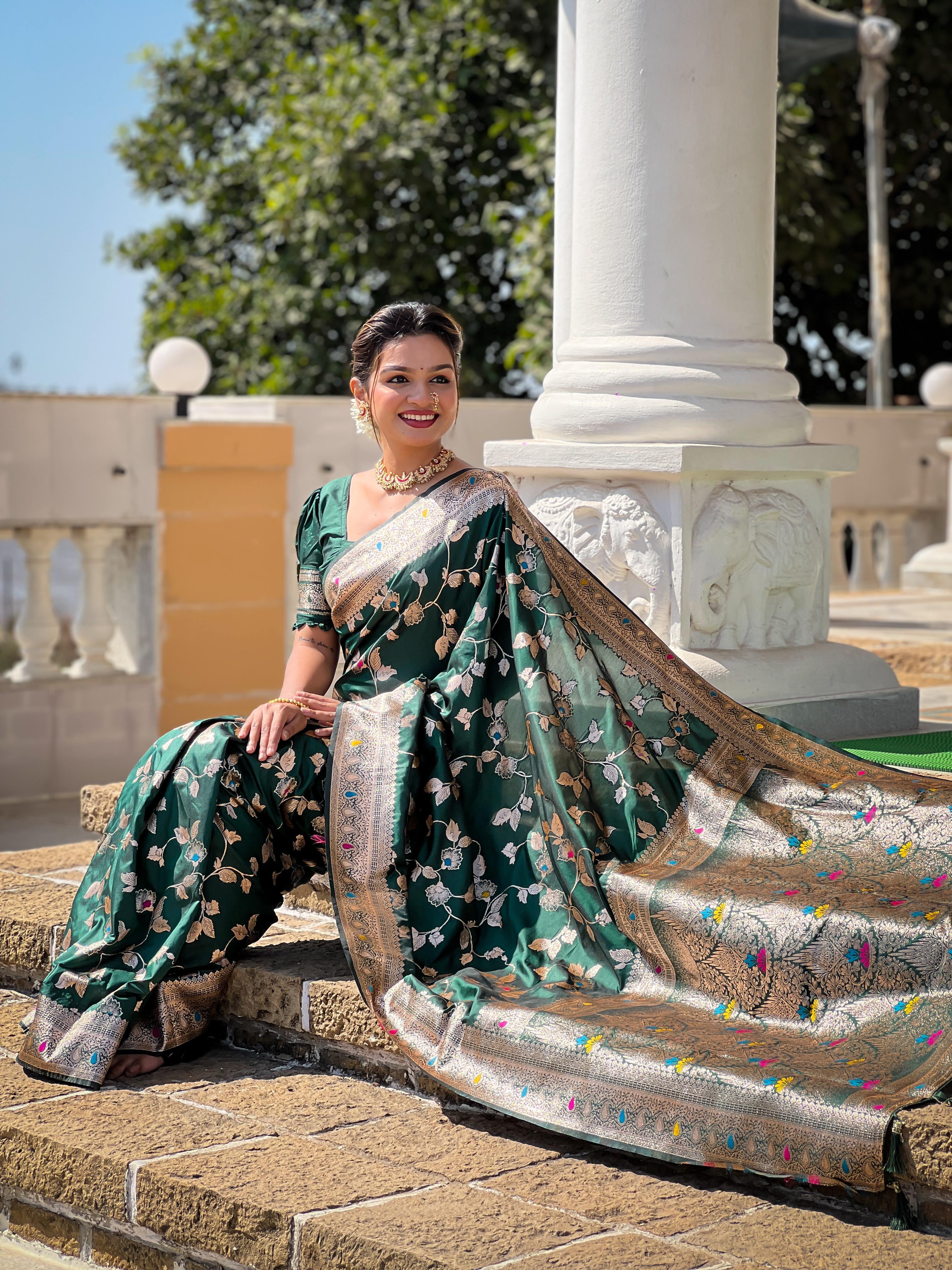 Bottle green Varni Fabrics Women's Traditional Banarasi Silk Saree with Woven Design & Blouse