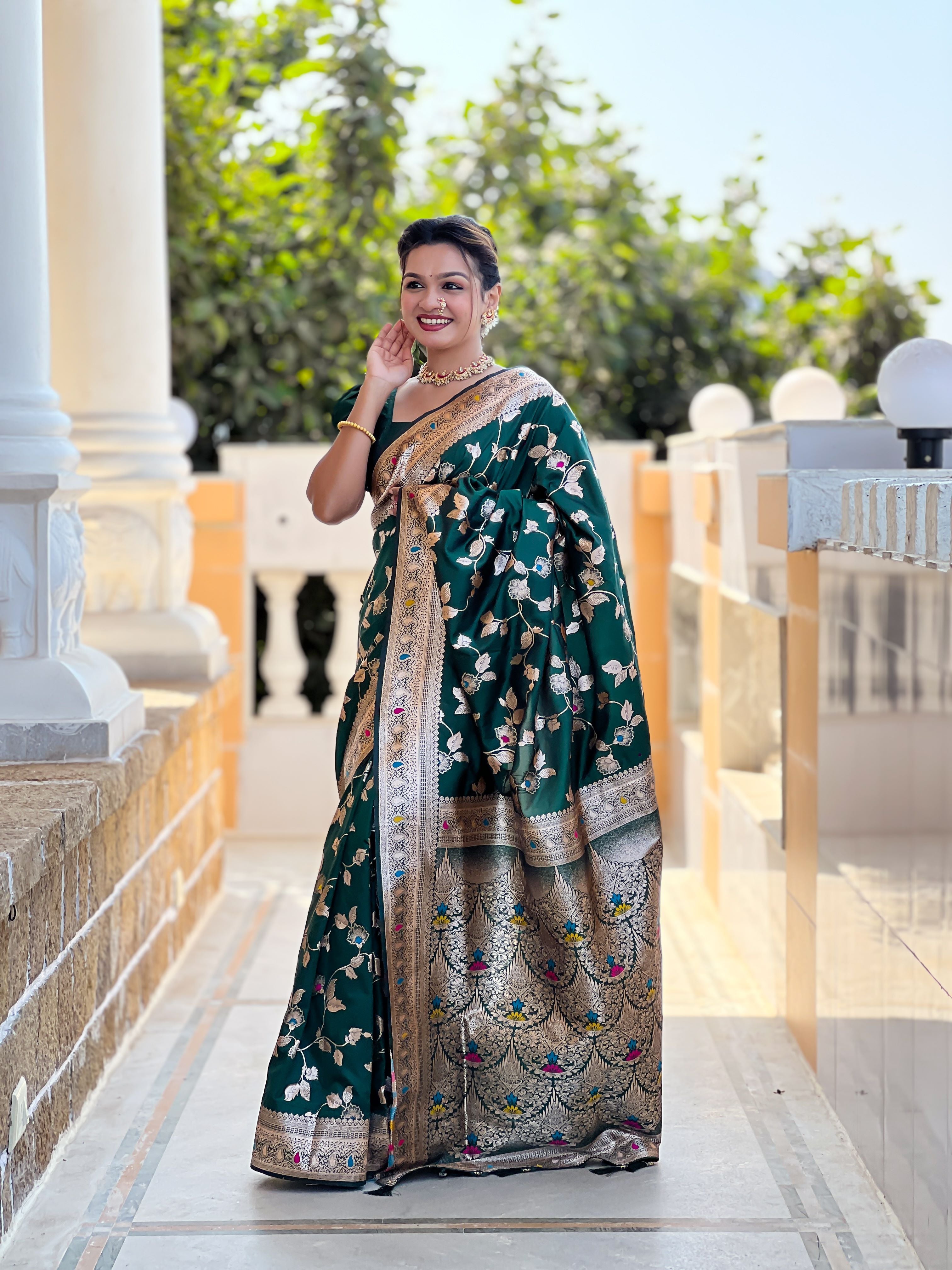 Bottle green Varni Fabrics Women's Traditional Banarasi Silk Saree with Woven Design & Blouse