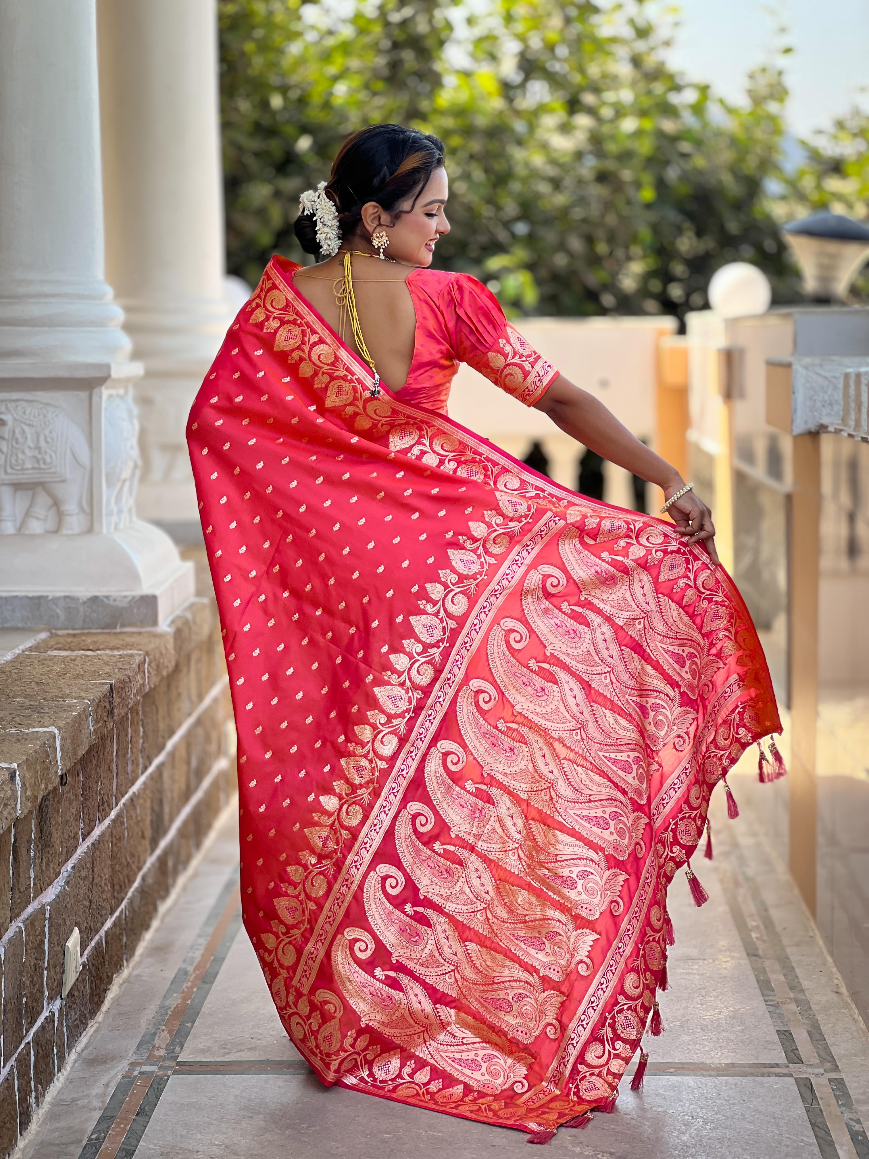 Gajari Varni Fabrics Women Anjir Geometric Banarasi Silk Tassels and Latkans Saree comes With Matching Blouse