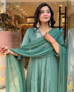Women's Green Viscose Chinnon Embroidered Plain Kurta Set with Dupatta