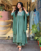 Women's Green Viscose Chinnon Embroidered Plain Kurta Set with Dupatta