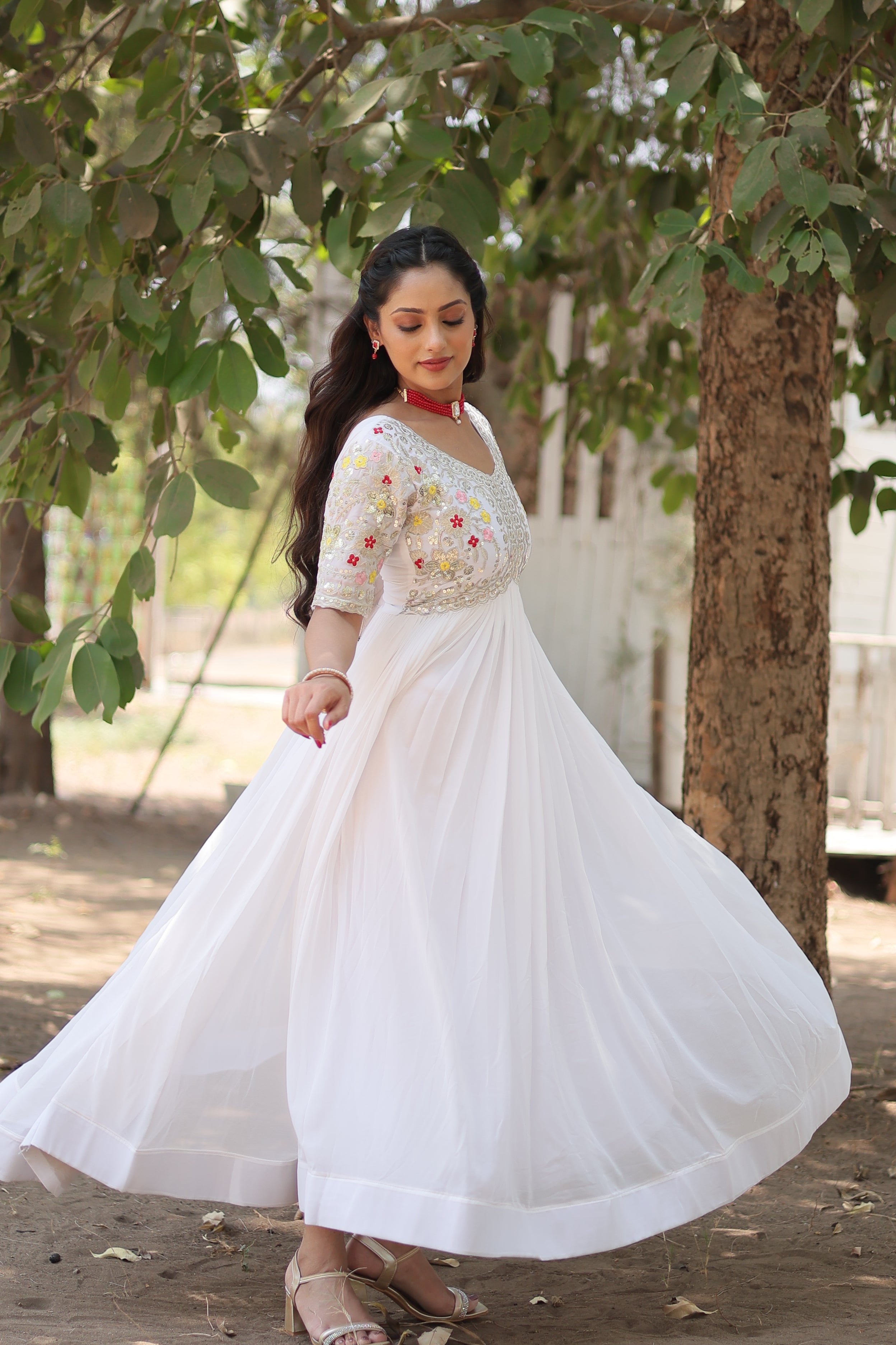 Women’s White Georgette Gown – Elegant Designer Wear with Embroidered Detailing