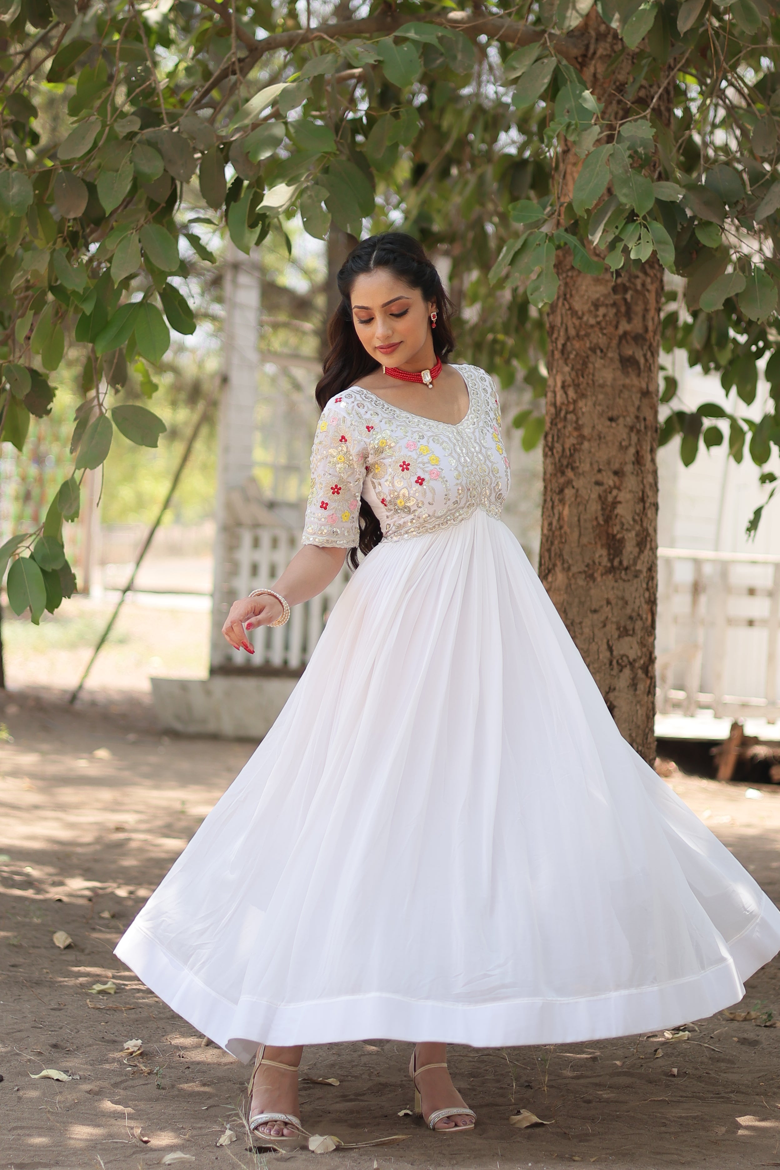 Women’s White Georgette Gown – Elegant Designer Wear with Embroidered Detailing
