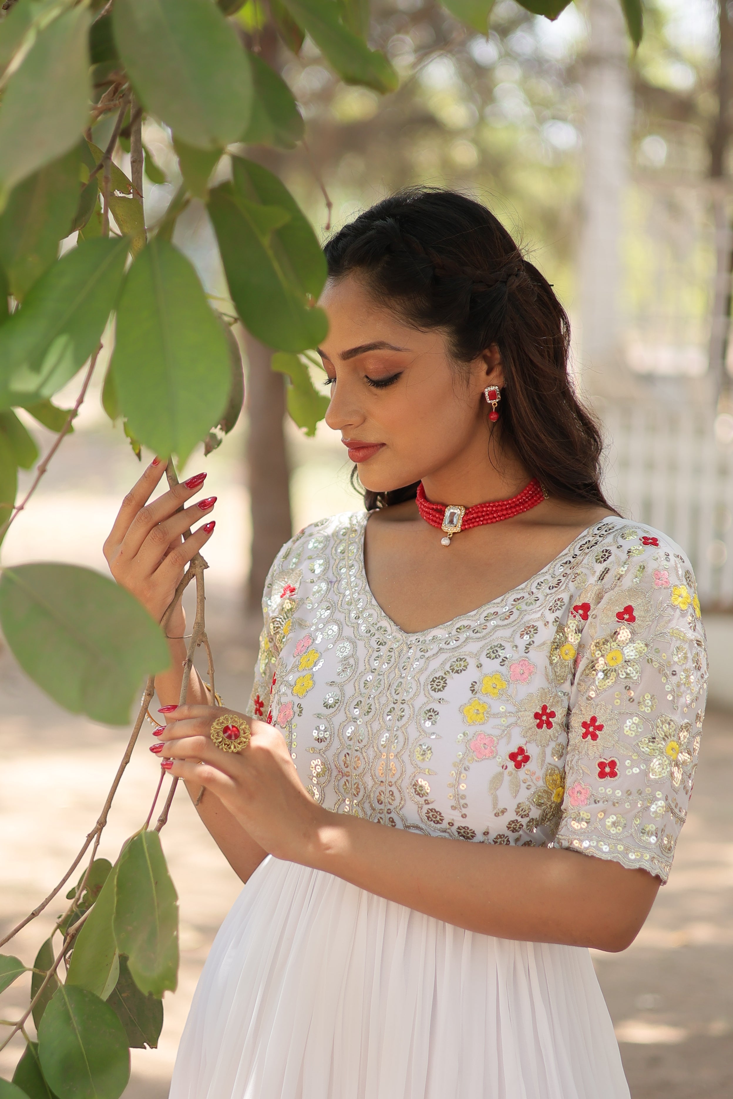 Women’s White Georgette Gown – Elegant Designer Wear with Embroidered Detailing