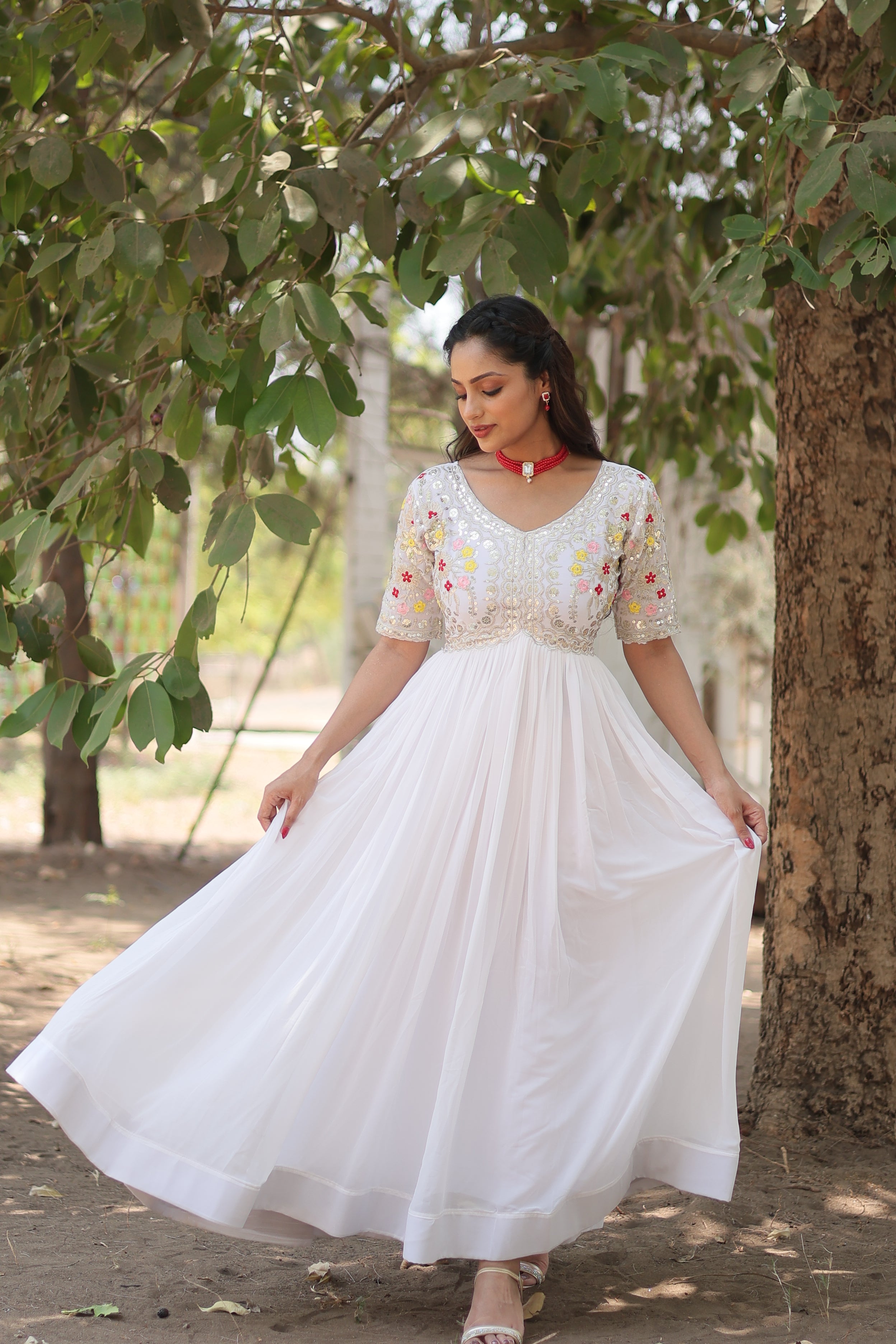 Women’s White Georgette Gown – Elegant Designer Wear with Embroidered Detailing