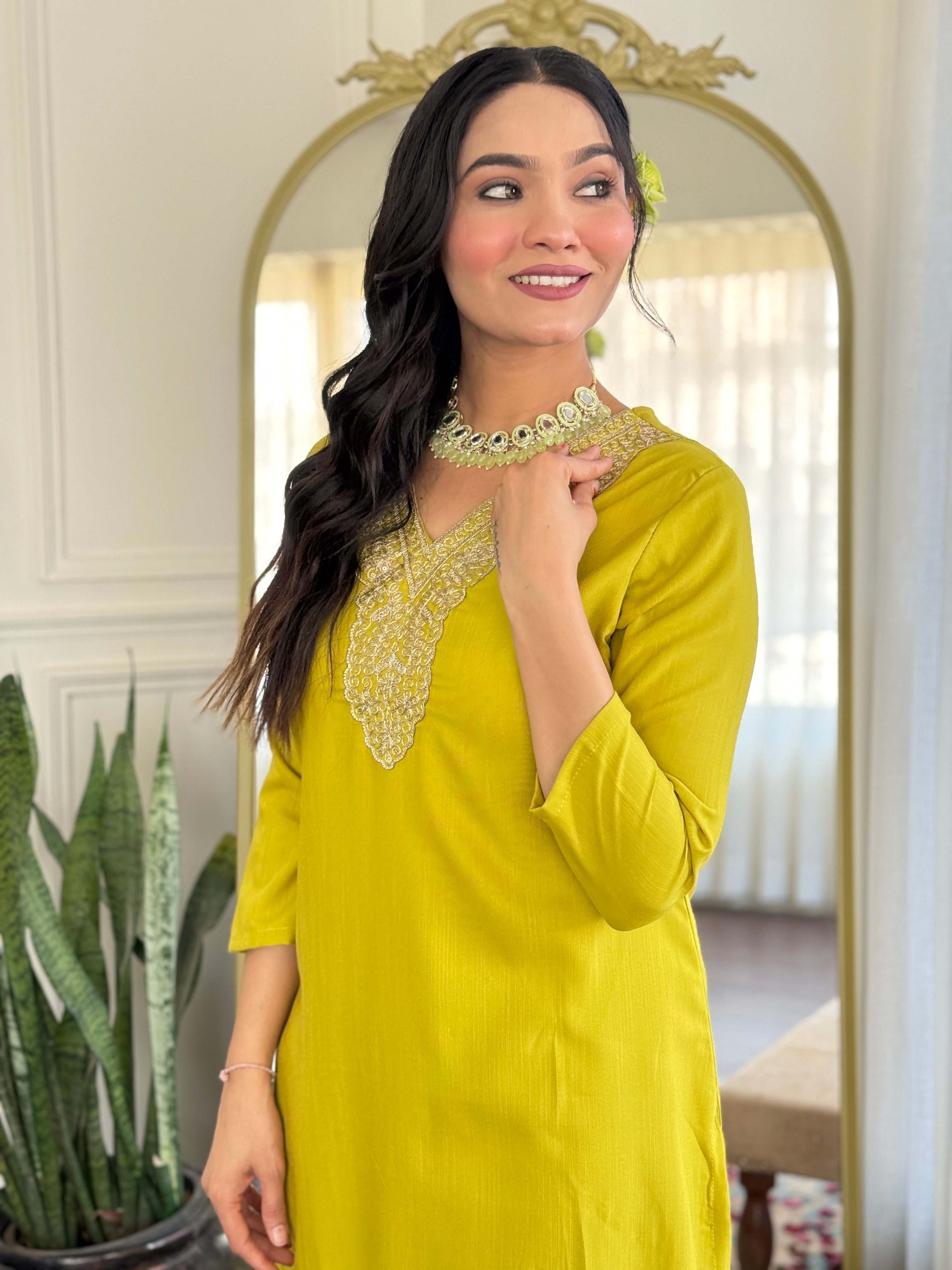Women's Viscose Yellow  Slub Embroidered Kurta Set with Dupatta Set, V-Neck, 3/4 Sleeve, Regular Fit