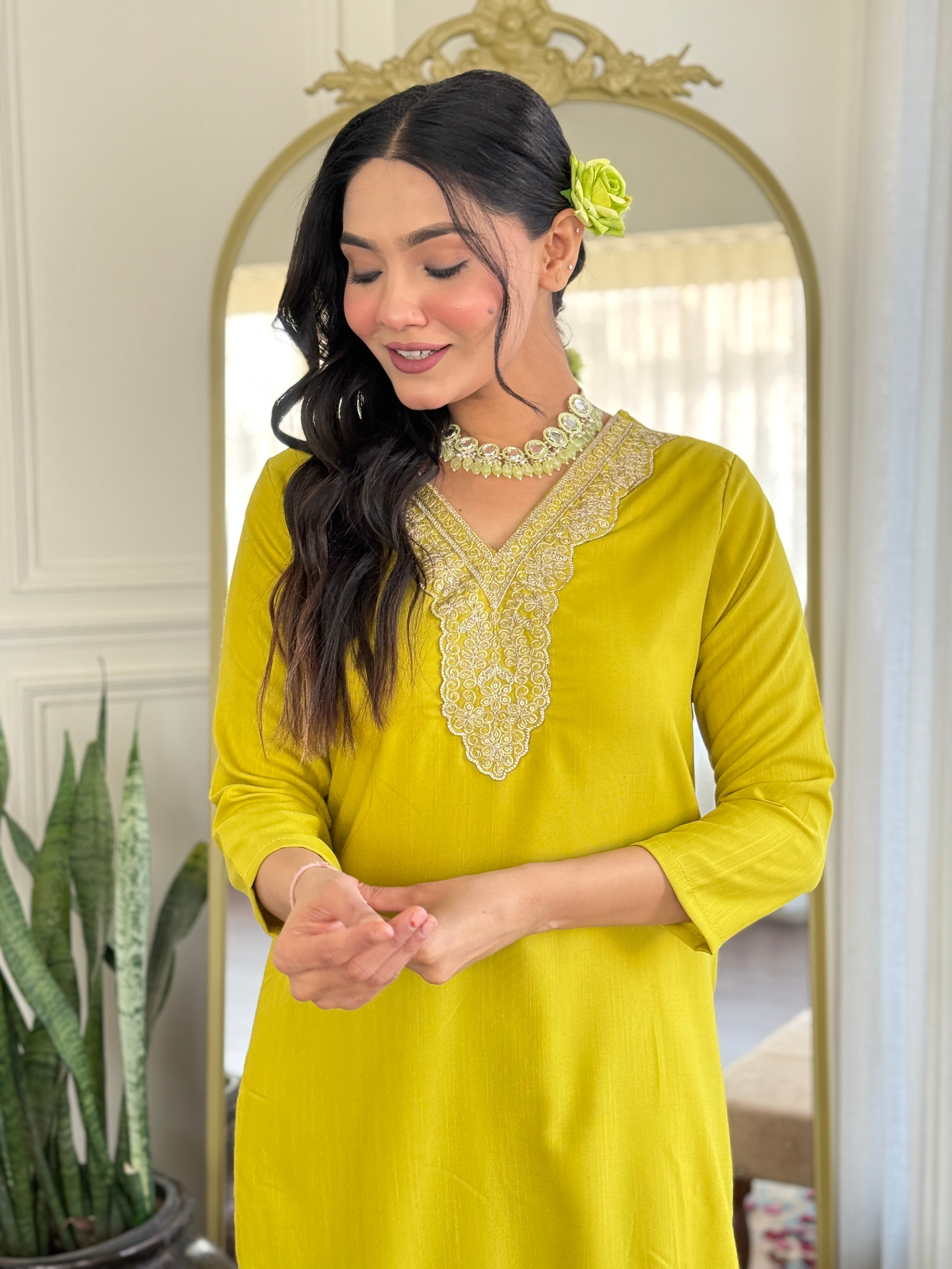 Women's Viscose Yellow  Slub Embroidered Kurta Set with Dupatta Set, V-Neck, 3/4 Sleeve, Regular Fit