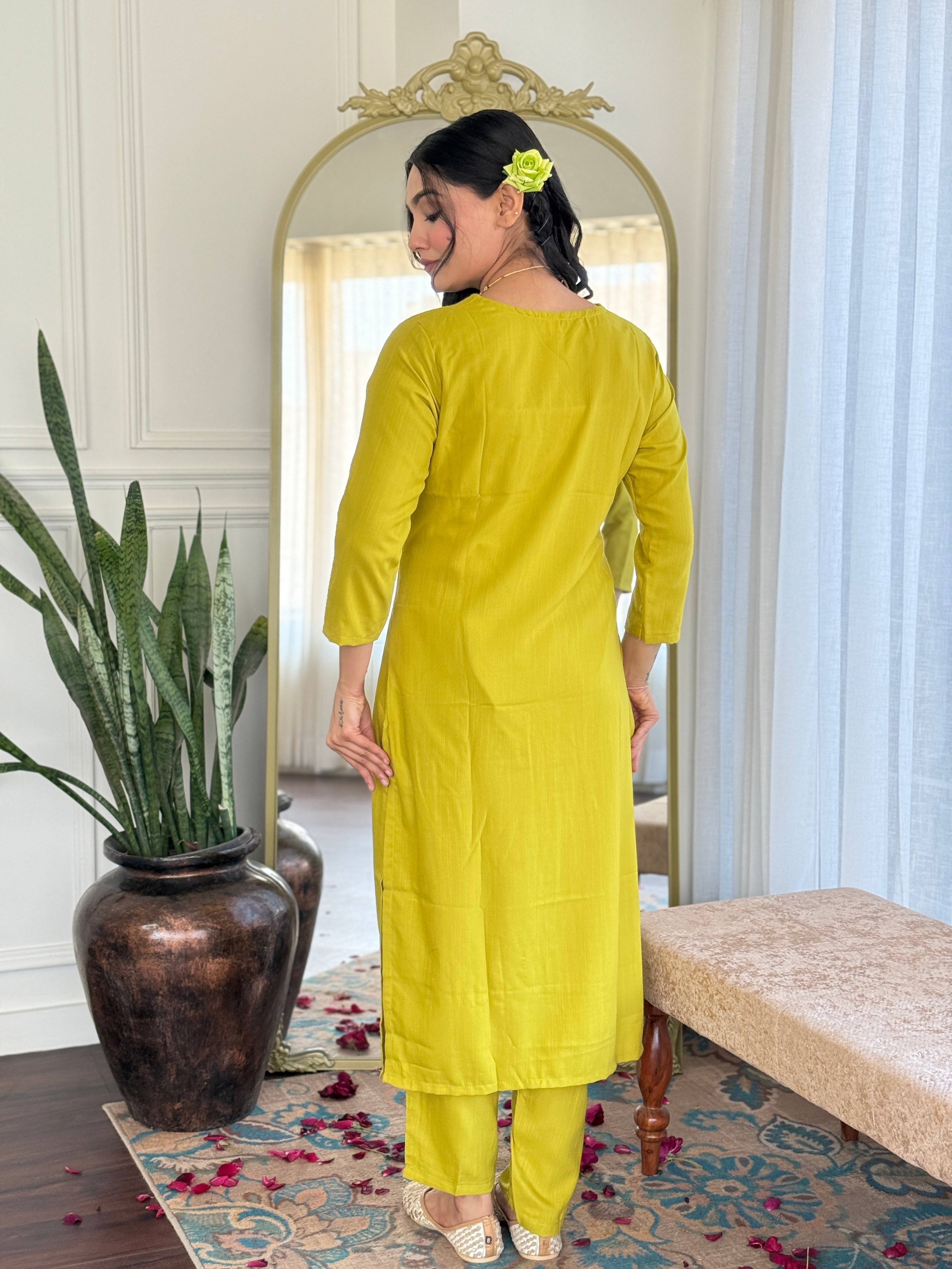Women's Viscose Yellow  Slub Embroidered Kurta Set with Dupatta Set, V-Neck, 3/4 Sleeve, Regular Fit