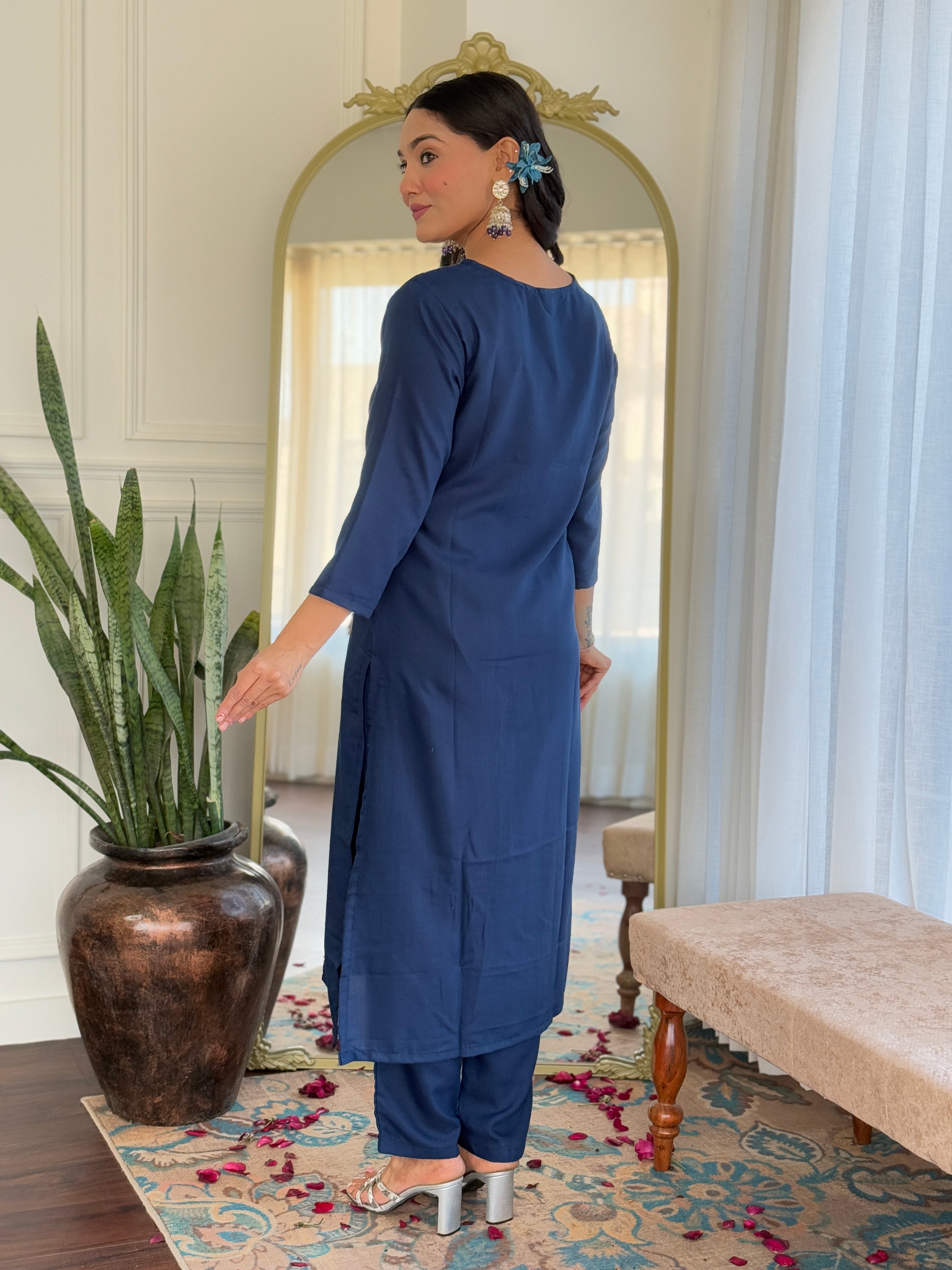 Women's Viscose Navy Blue Slub Embroidered Kurta Set with Dupatta Set, V-Neck, 3/4 Sleeve, Regular Fit