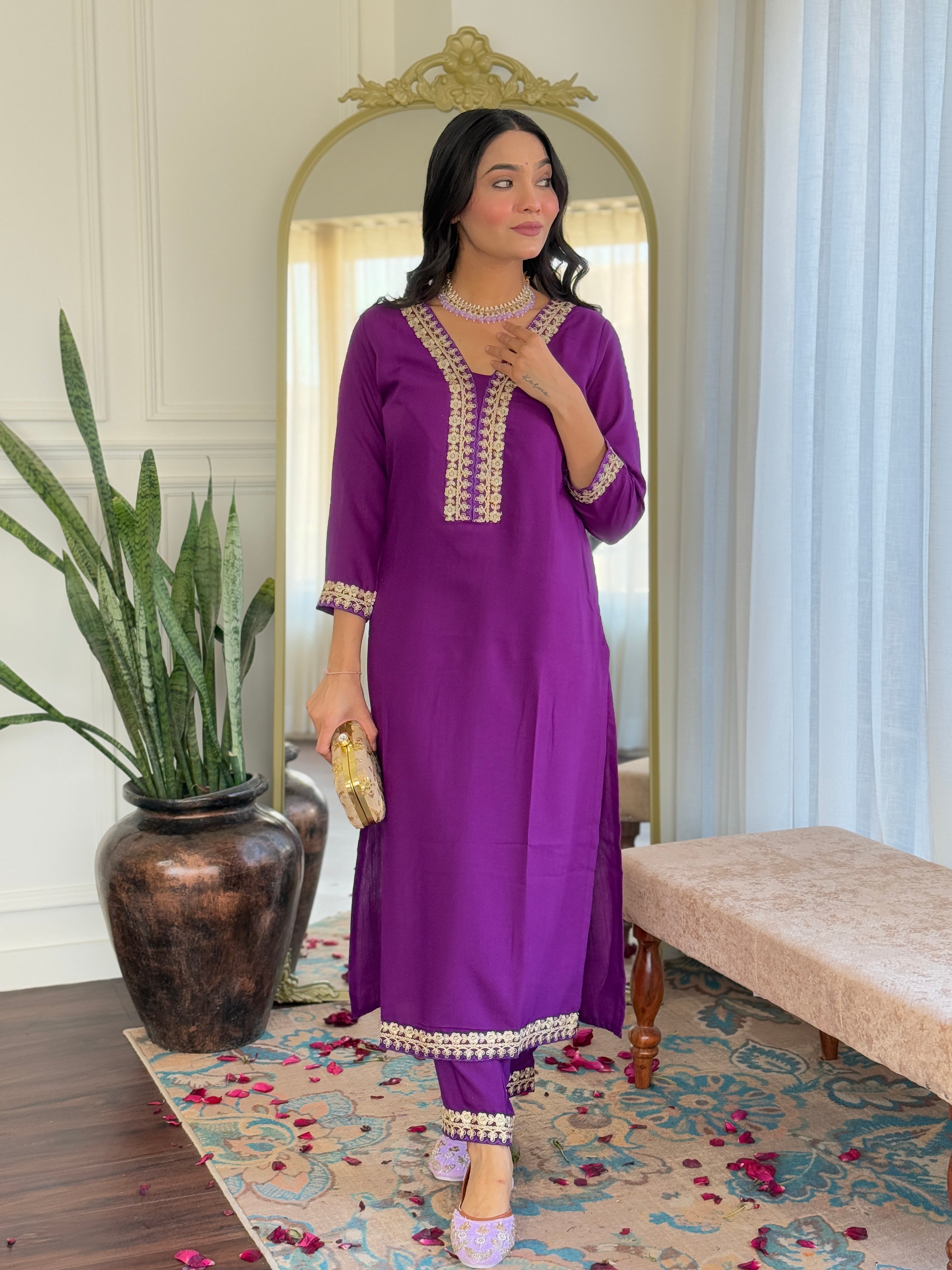 Women's Embroidered  Purple Viscose Slub Kurta Set with Floral Dupatta, V-Neck, 3/4 Sleeve, Regular Fit