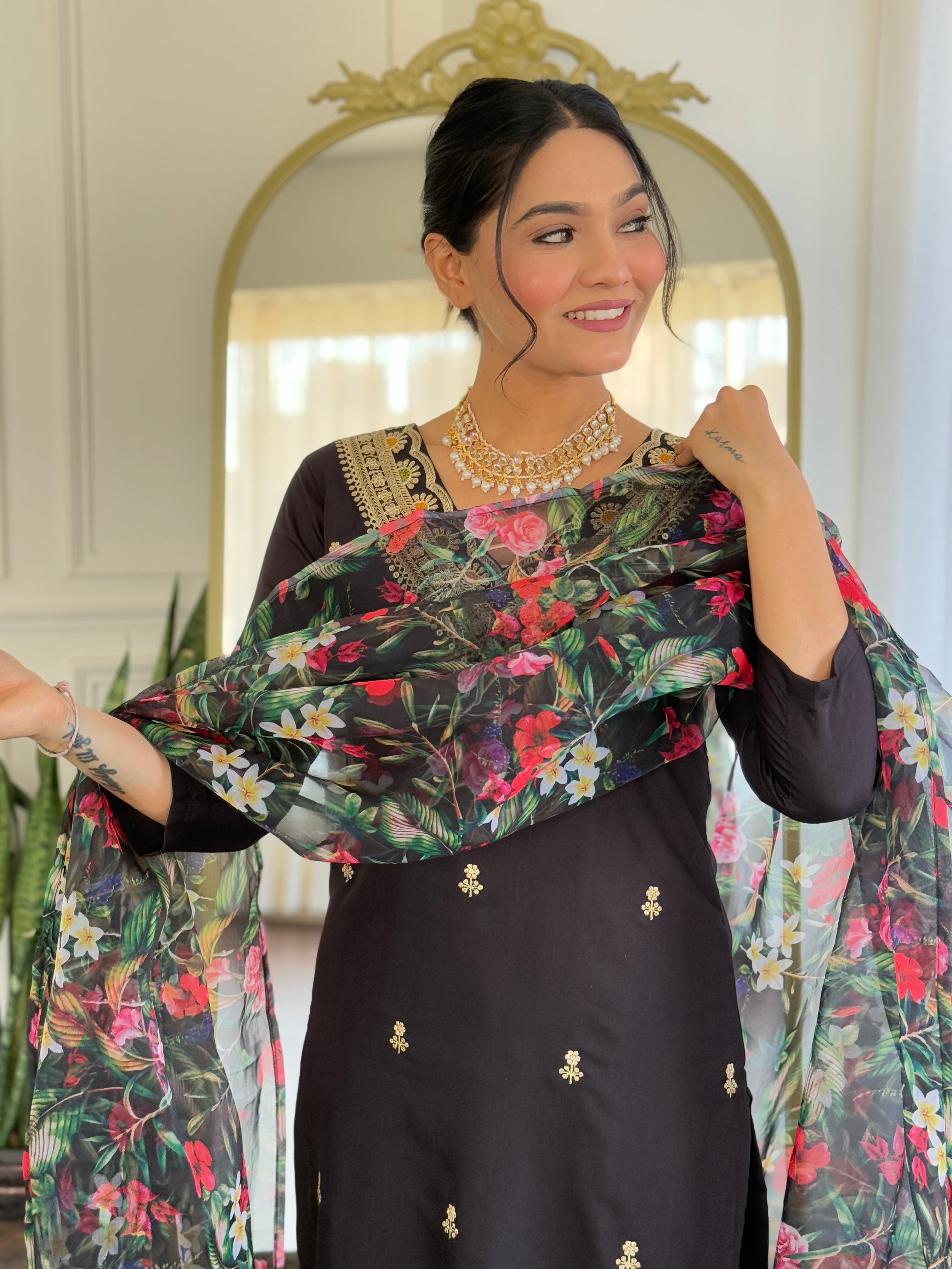 Elegant Women’s Black Kurta Set – Perfect for Festive & Party Wear
