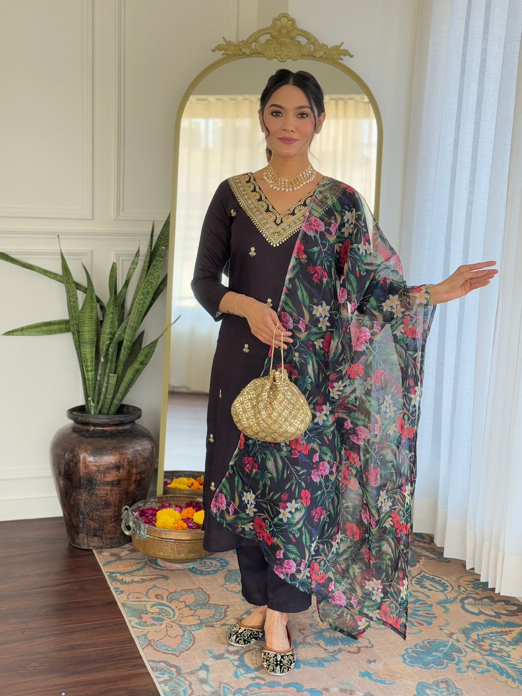 Elegant Women’s Black Kurta Set – Perfect for Festive & Party Wear