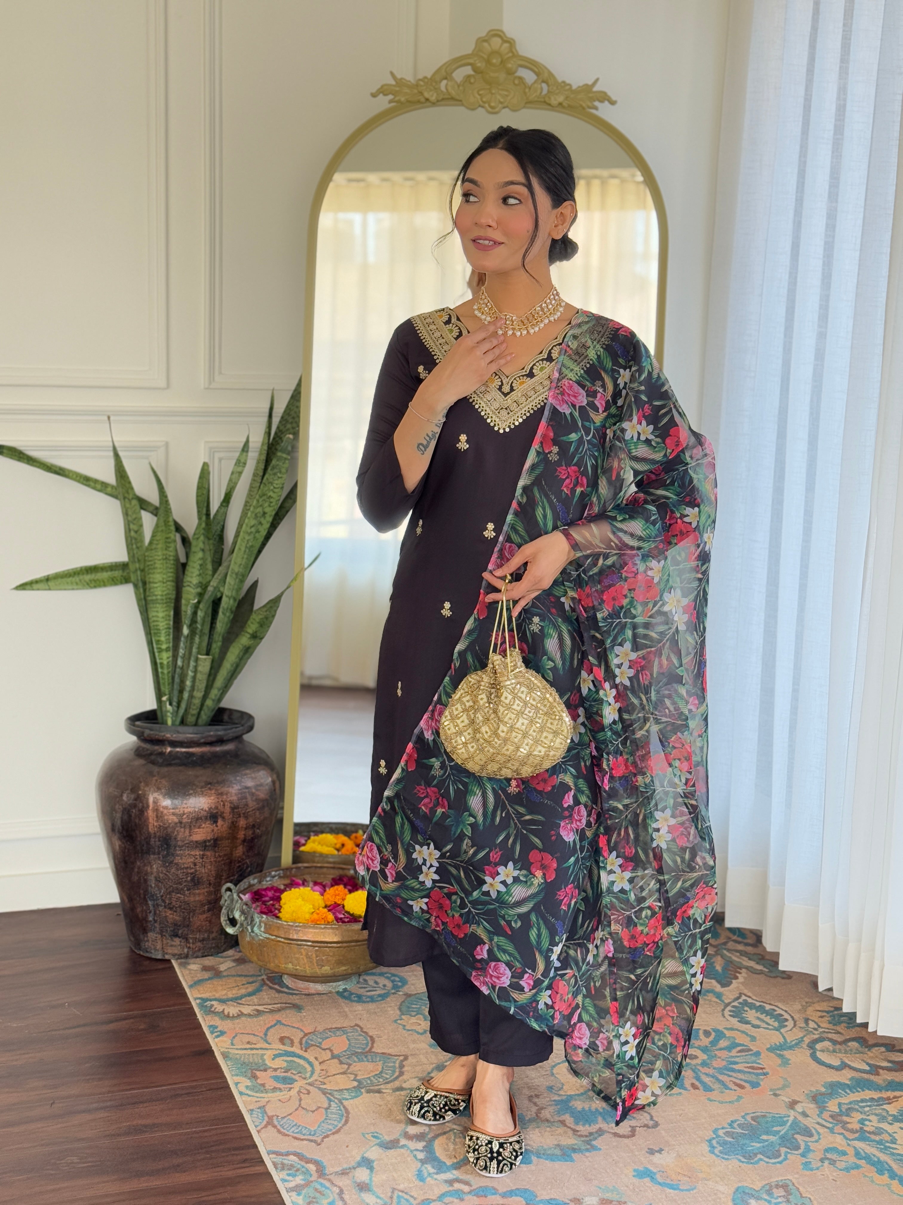 Elegant Women’s Black Kurta Set – Perfect for Festive & Party Wear