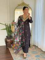 Elegant Women’s Black Kurta Set – Perfect for Festive & Party Wear