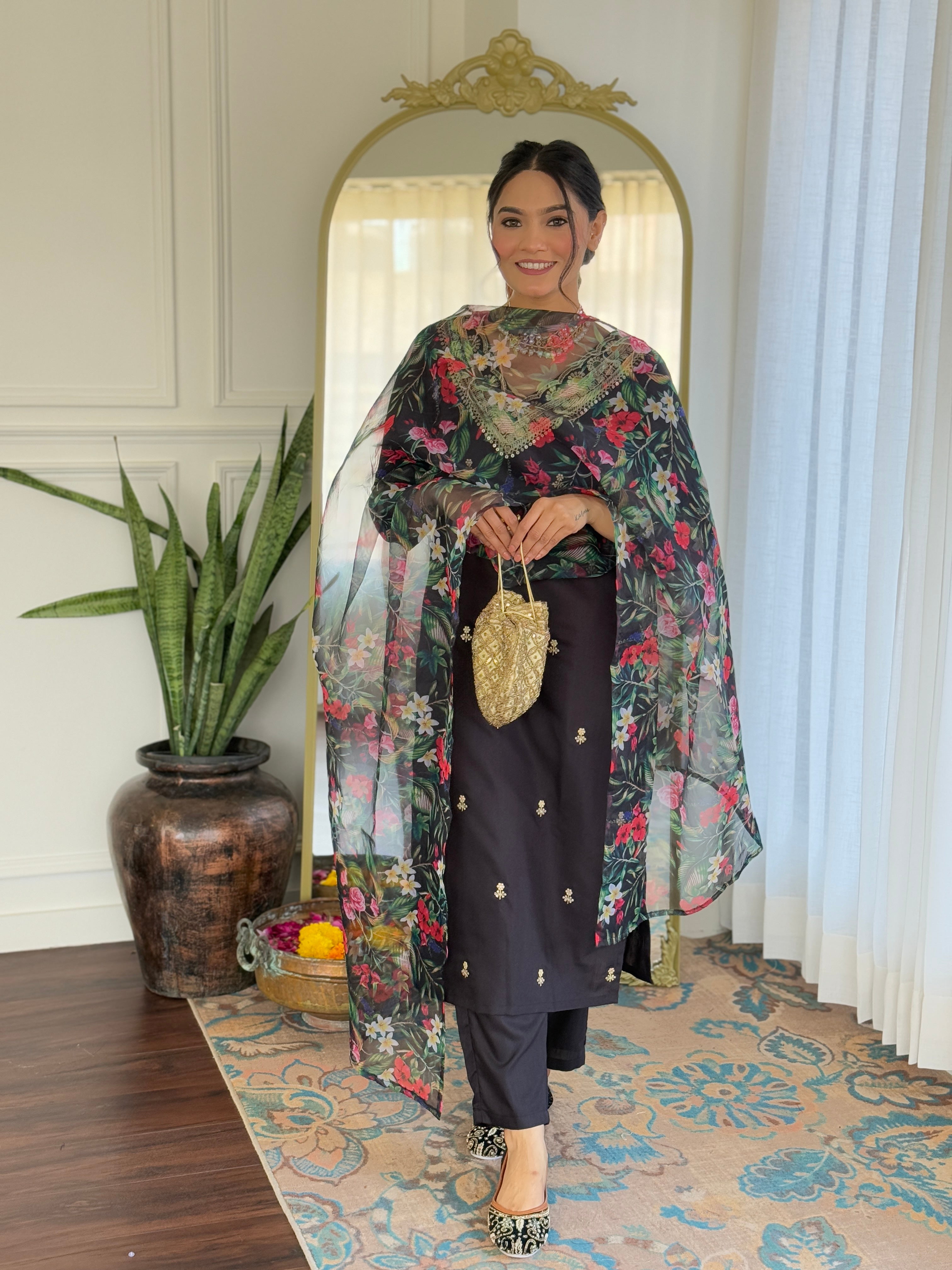 Elegant Women’s Black Kurta Set – Perfect for Festive & Party Wear