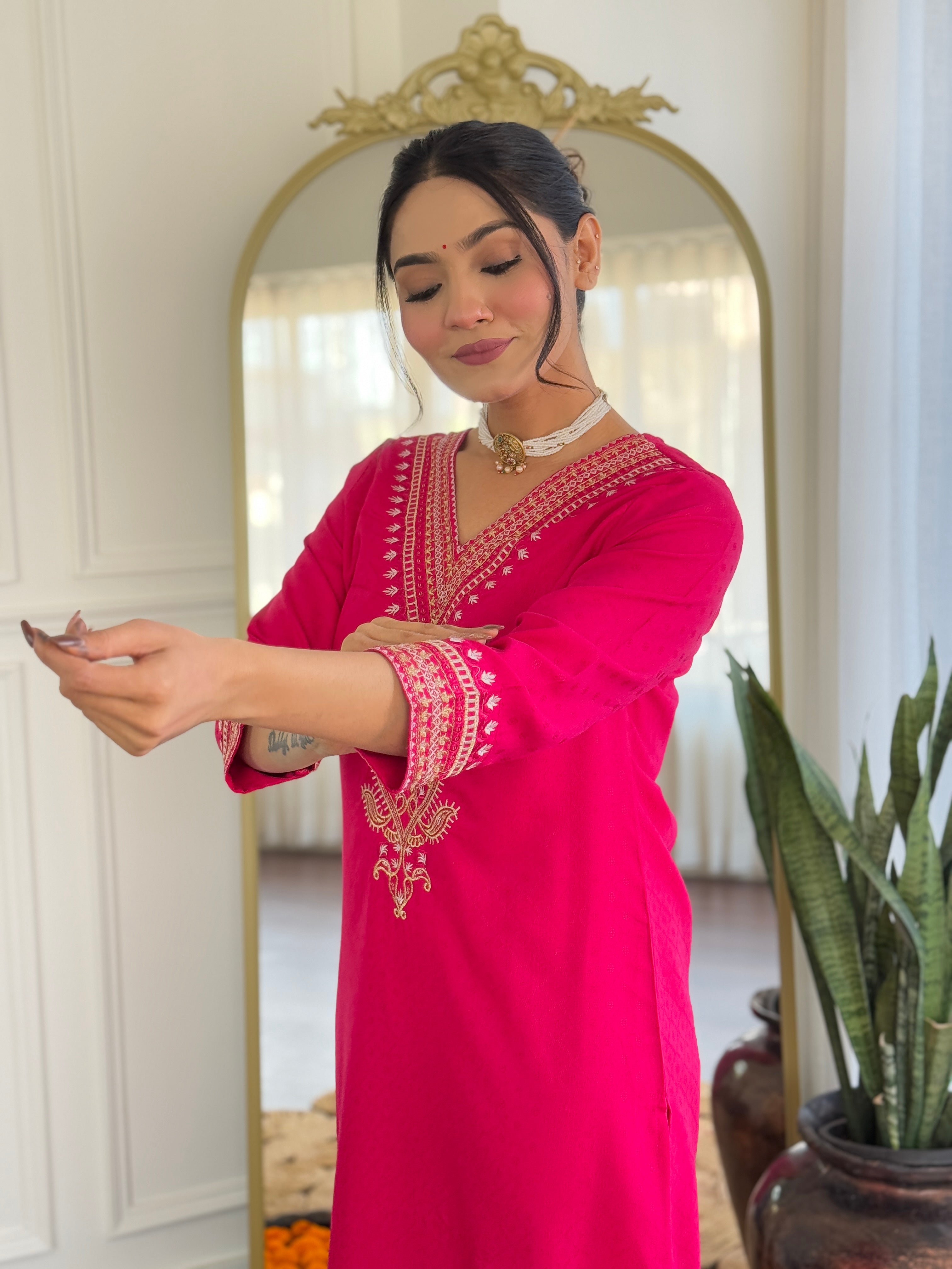 Women’s Traditional Pink Kurta Set in Viscose Chanderi with Embroidered Kurta & Floral Print Dupatta