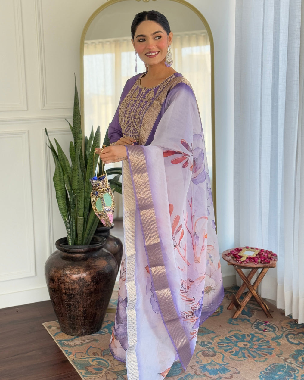 Women’s Lavender Viscose Rayon Jacquard Kurta with Elegant Embroidery