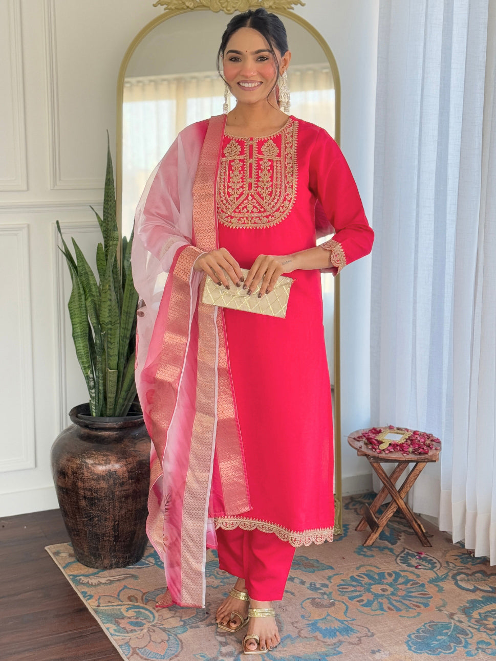 Women’s Pink Viscose Rayon Jacquard Kurta with Elegant Embroidery
