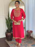 Women’s Pink Viscose Rayon Jacquard Kurta with Elegant Embroidery