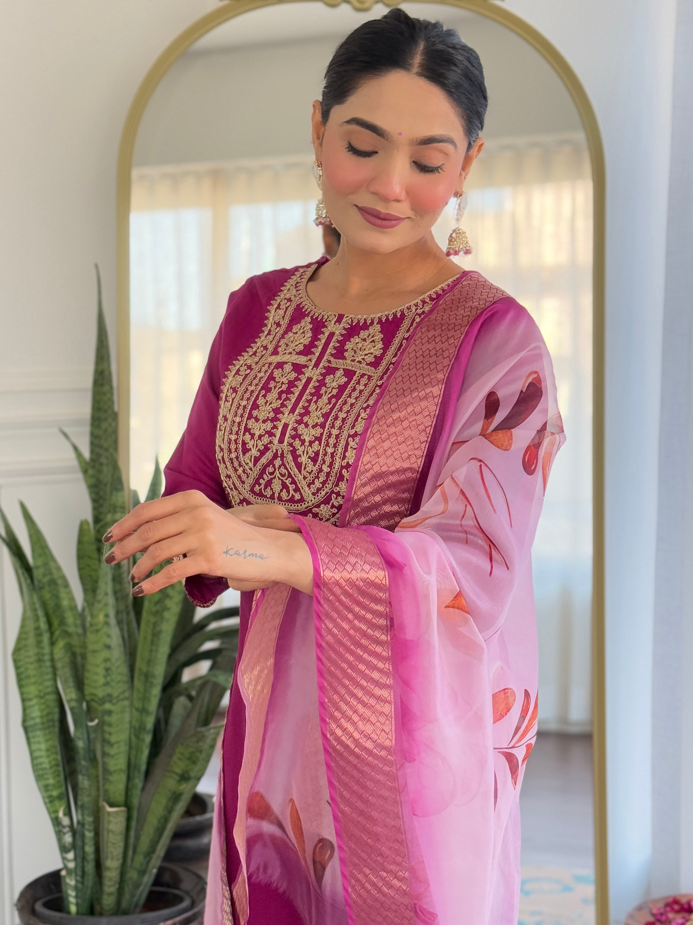 Women’s Wine Viscose Rayon Jacquard Kurta with Elegant Embroidery