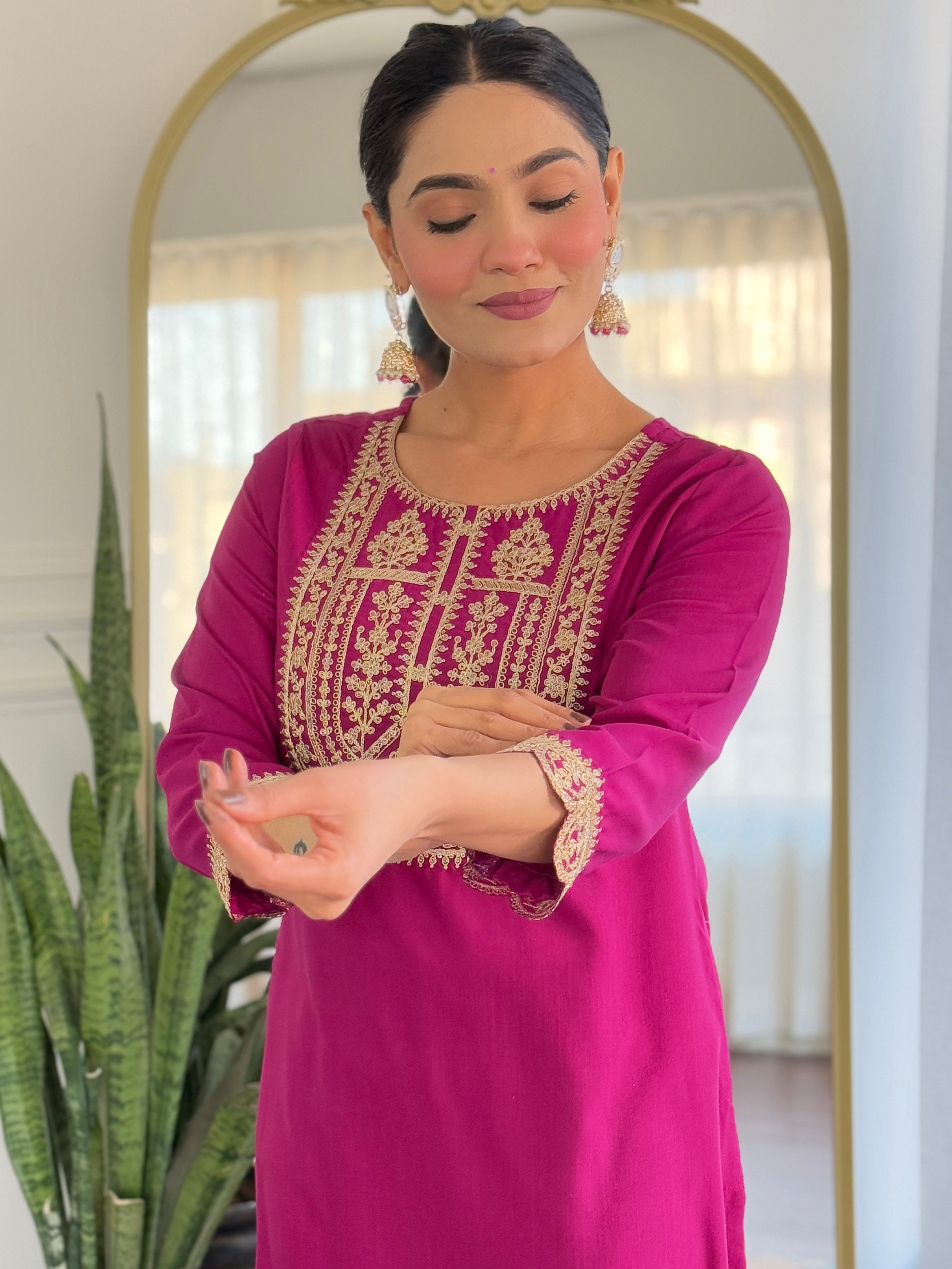 Women’s Wine Viscose Rayon Jacquard Kurta with Elegant Embroidery