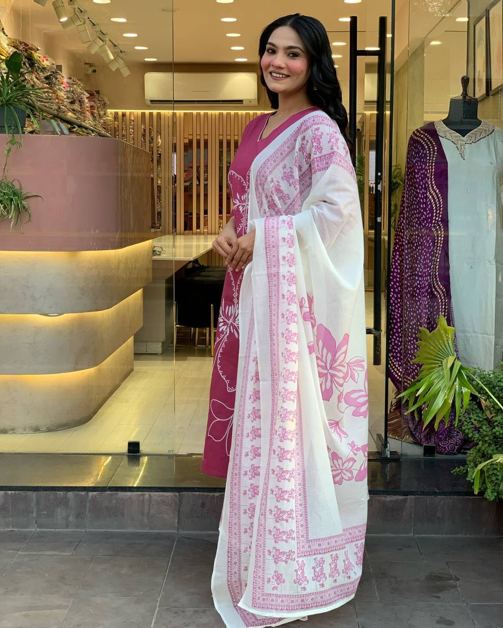 Traditional Pink Embroidered Kurta Set in Viscose Chanderi Fabric
