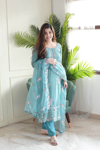 Women’s Sky Blue Pure Chinon Embroidered Kurta Set with Tabby Organza Dupatta – Ethnic Elegance