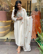 Women’s Off White Embroidered Viscose Chanderi Ensemble – Subtle Luxury in Every Thread