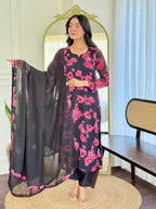Stylish Georgette Black Kurti Set with Dupatta for Women – Traditional Look with Modern Flair