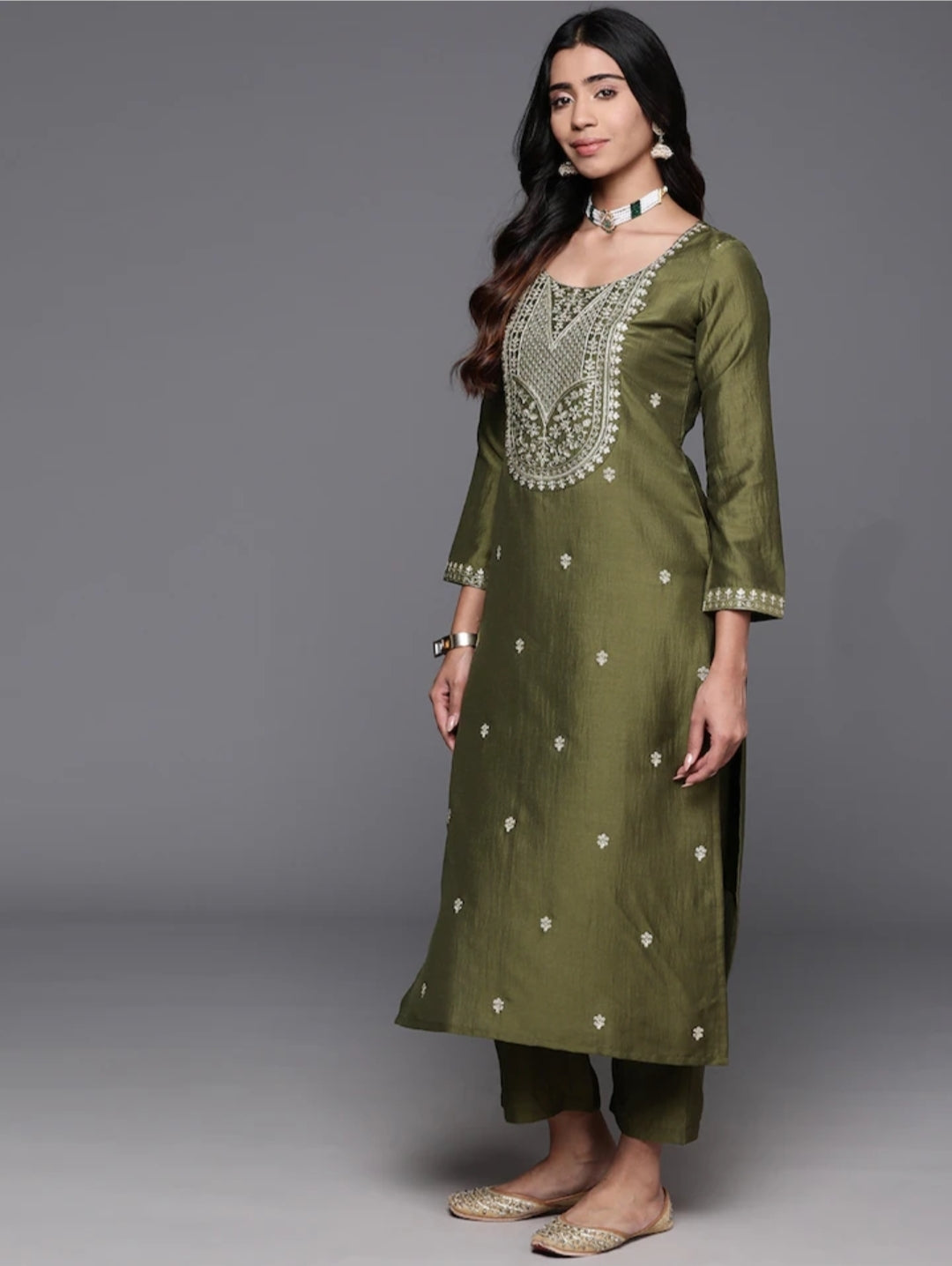 Women’s Green Traditional Viscose Chanderi Kurta Set with Rich Zari Detailing