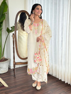 Women’s Off White Traditional Chanderi Silk Kurta Set with Delicate Embroidery