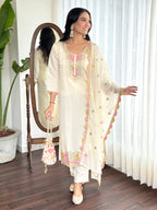 Women’s Off White Traditional Chanderi Silk Kurta Set with Delicate Embroidery