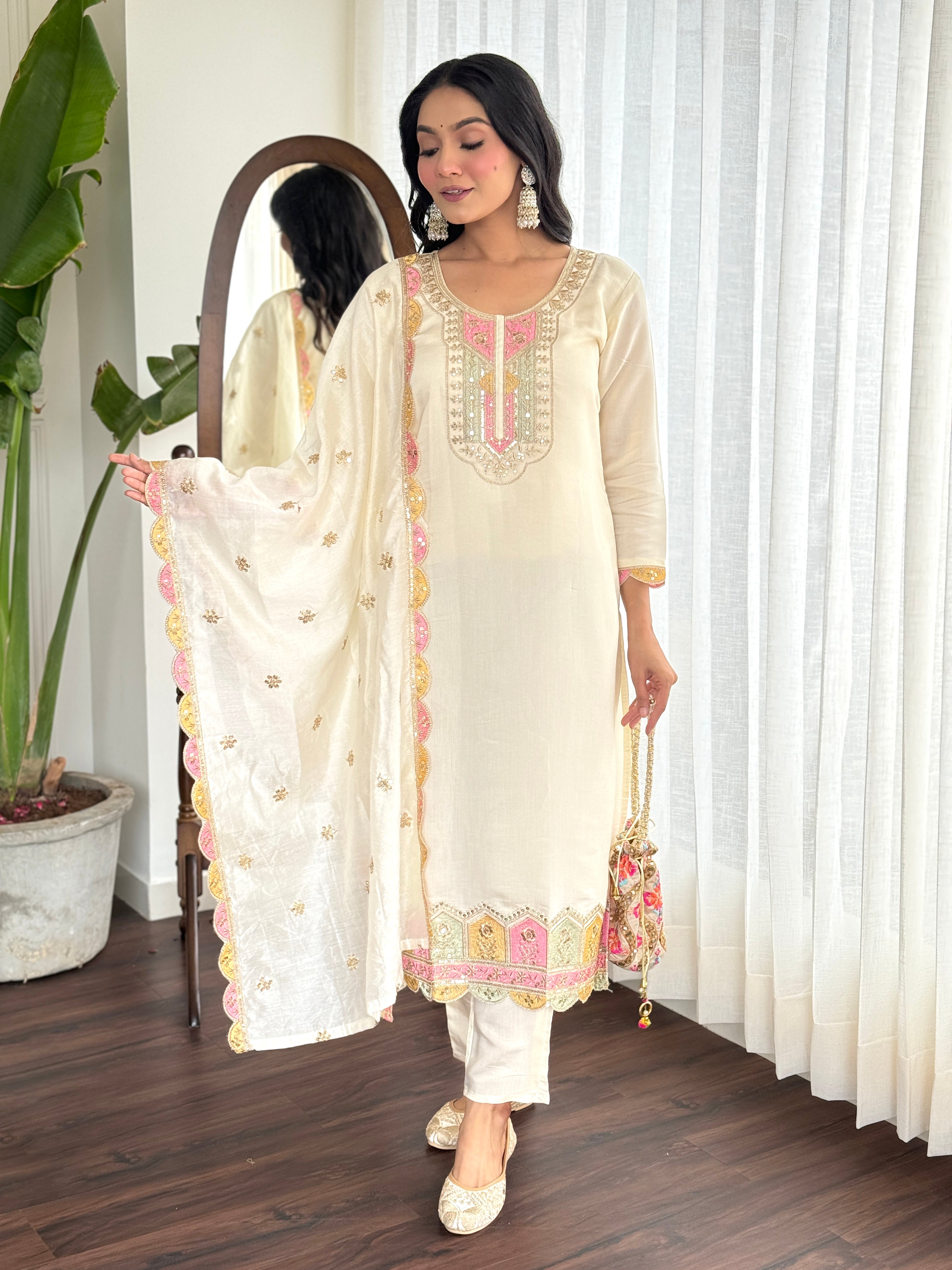 Women’s Off White Traditional Chanderi Silk Kurta Set with Delicate Embroidery