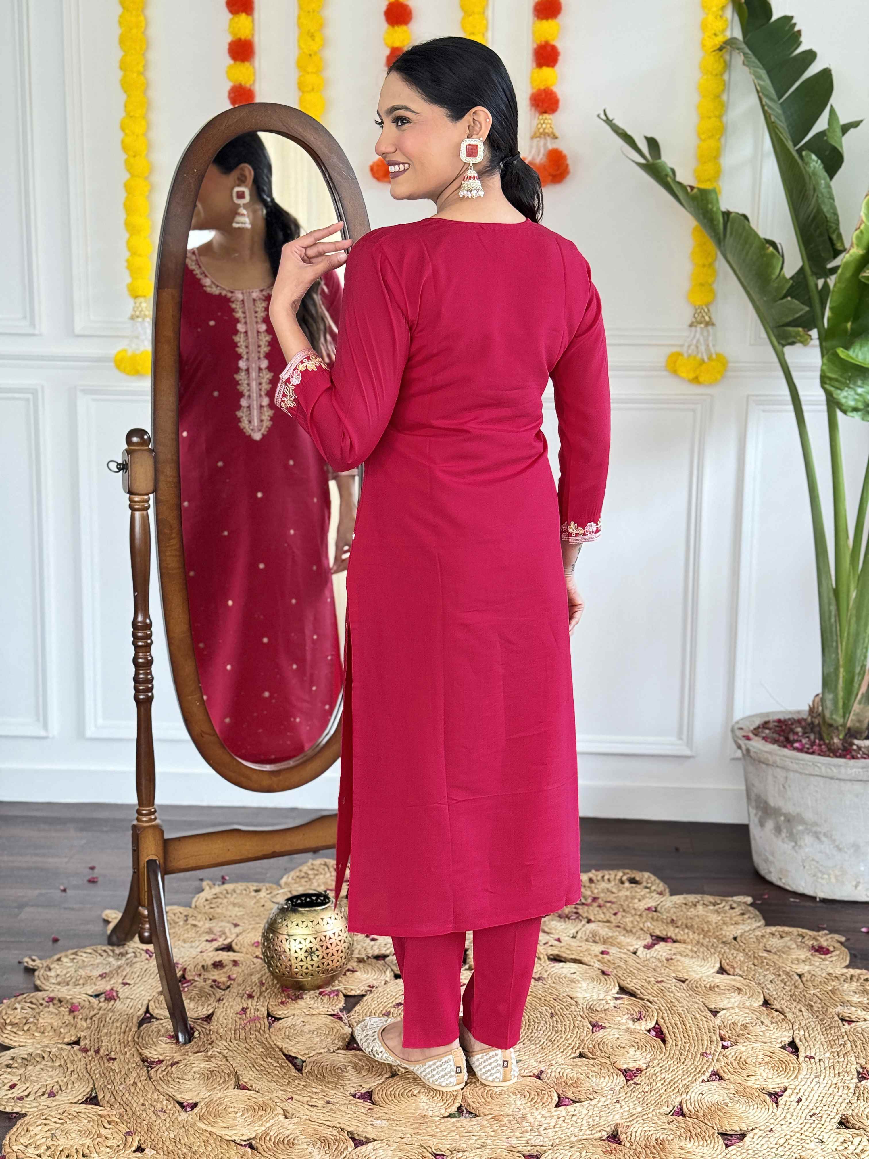 Women's Pink Viscose Chanderi Embroidered Kurta Set with Embroidered Dupatta