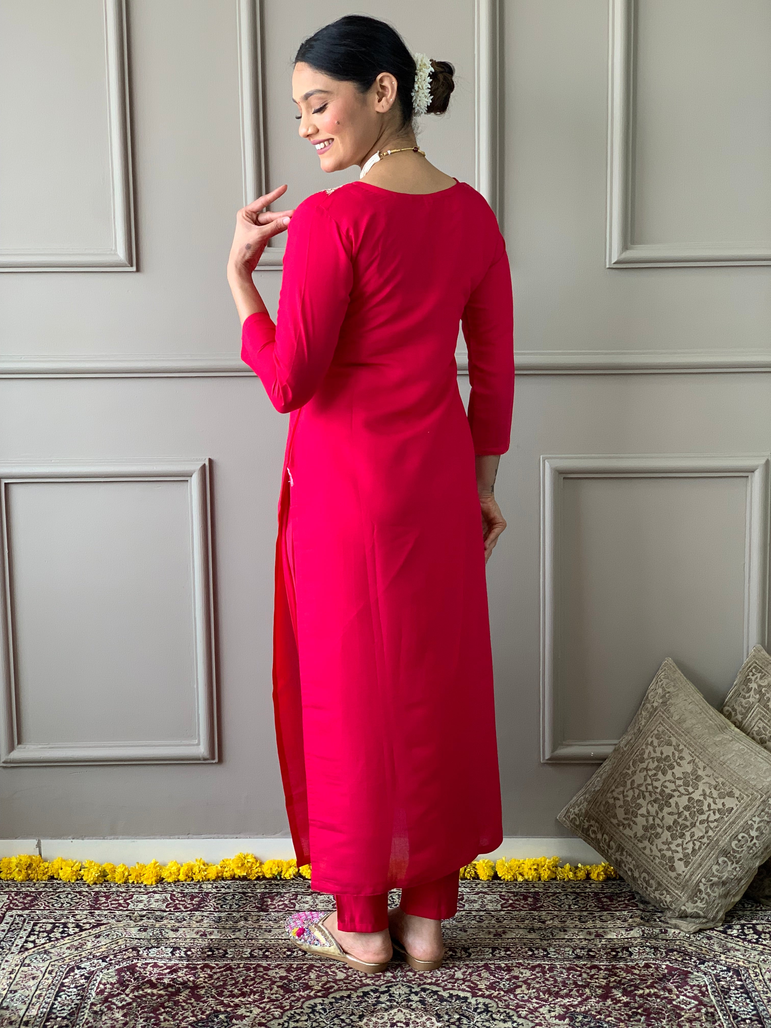 Festive Pink Embroidered Chanderi Kurta Set with Stylish Nylon Jacquard Dupatta